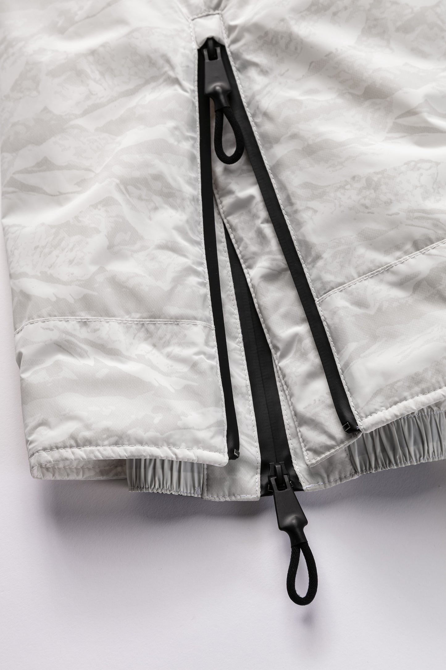 11 Alpinist Cargo 10018400