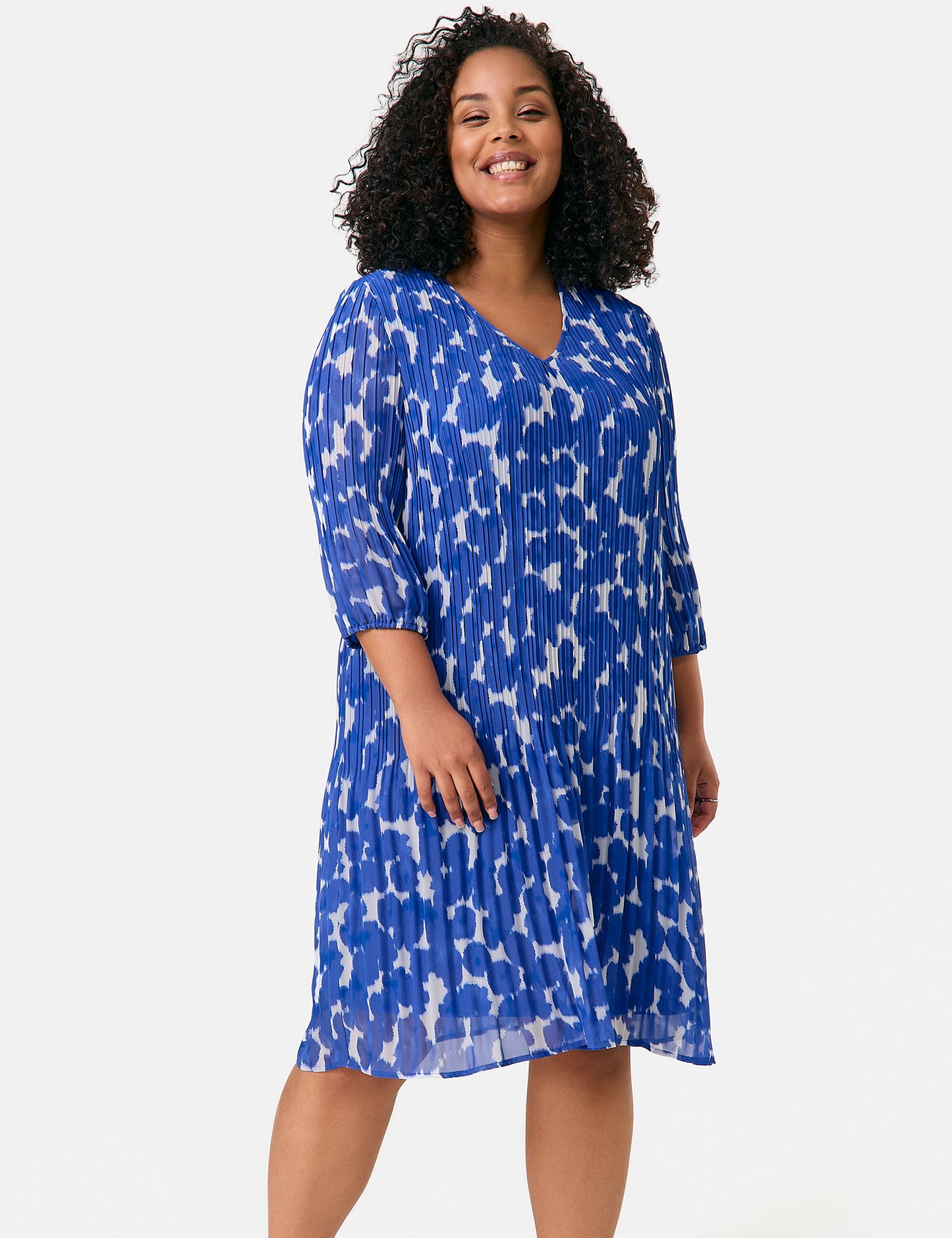 Knieumspielendes Plisseekleid