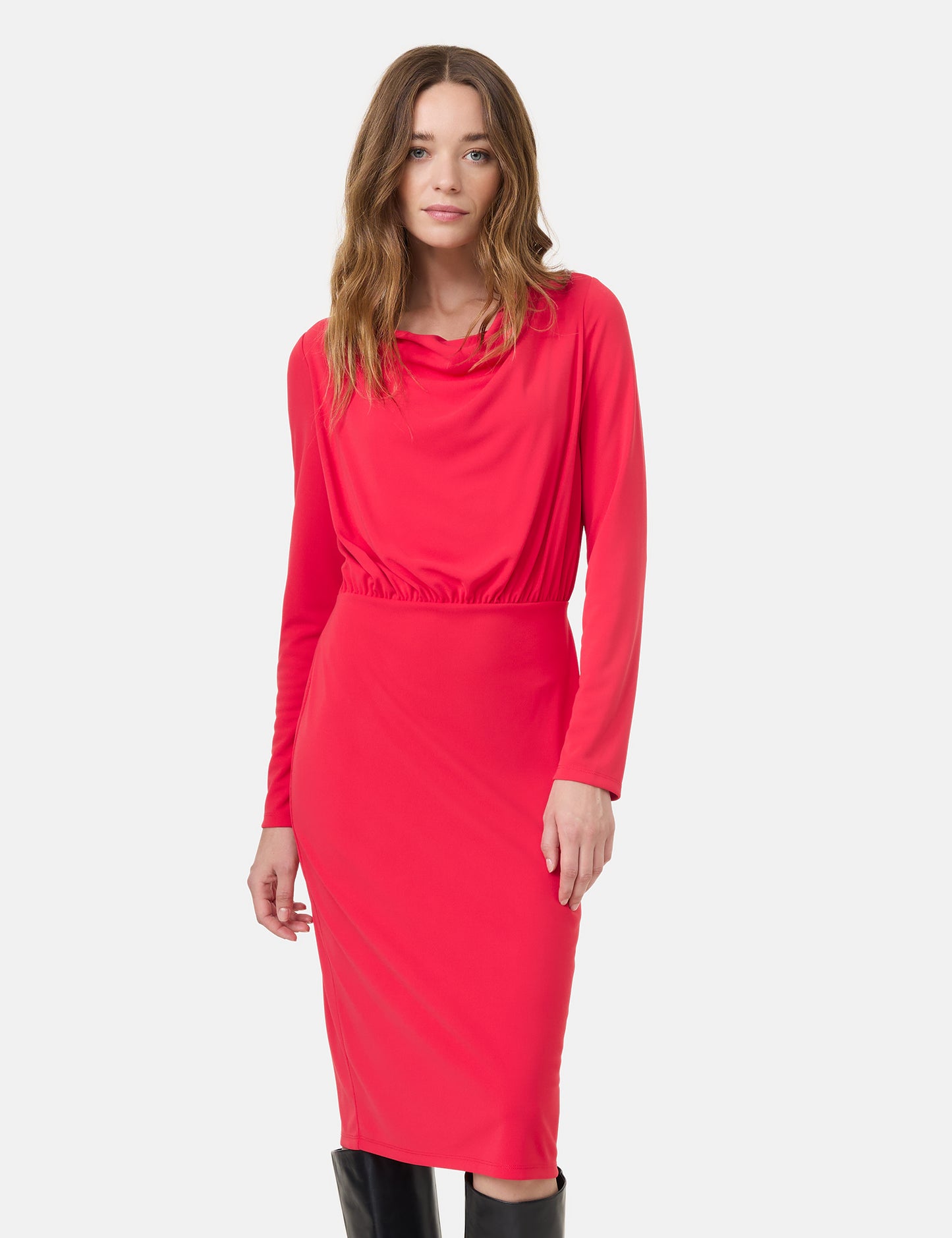 Feminines Kleid mit Wasserfallausschnitt
