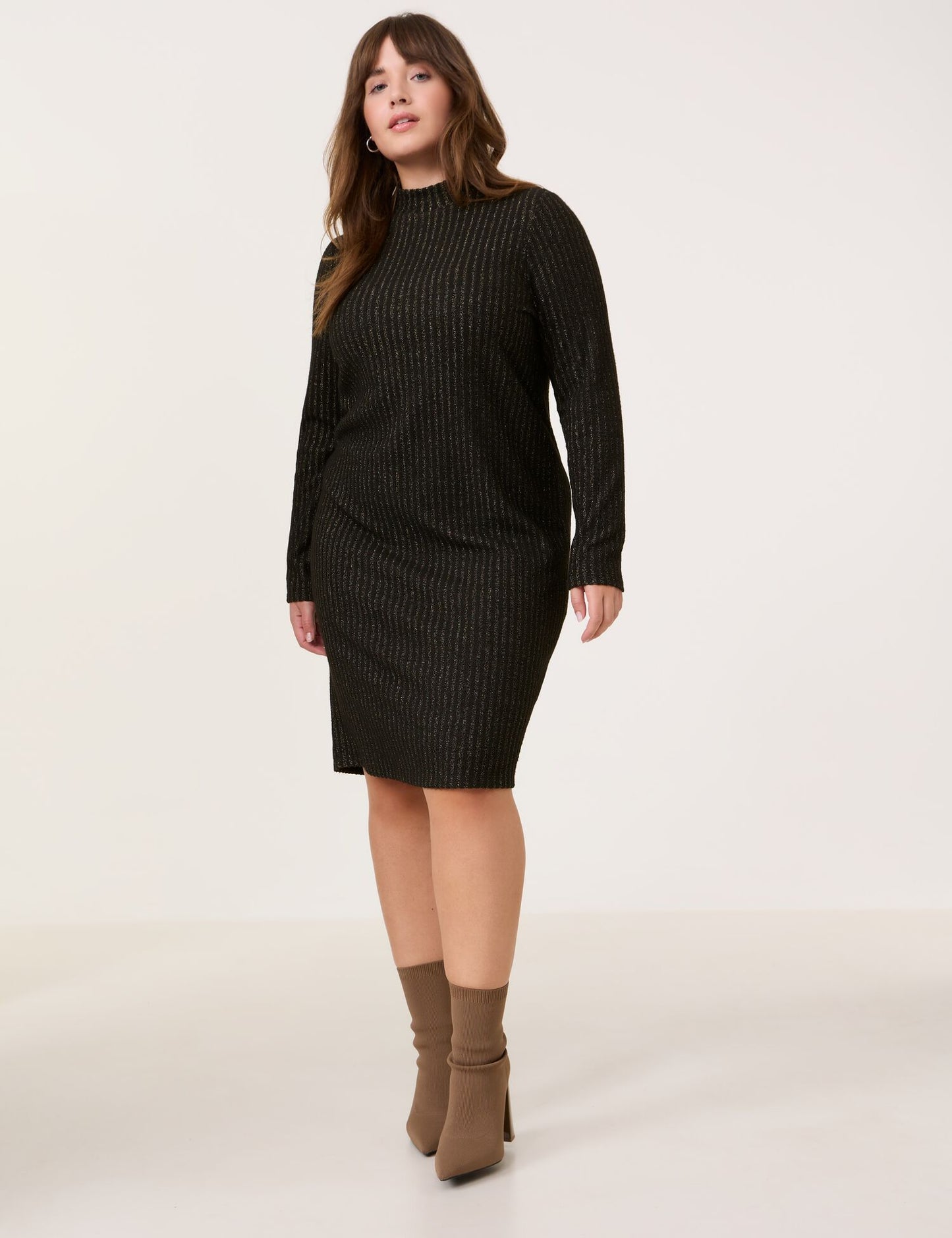 Geripptes Kleid mit Glitzer-Effekt