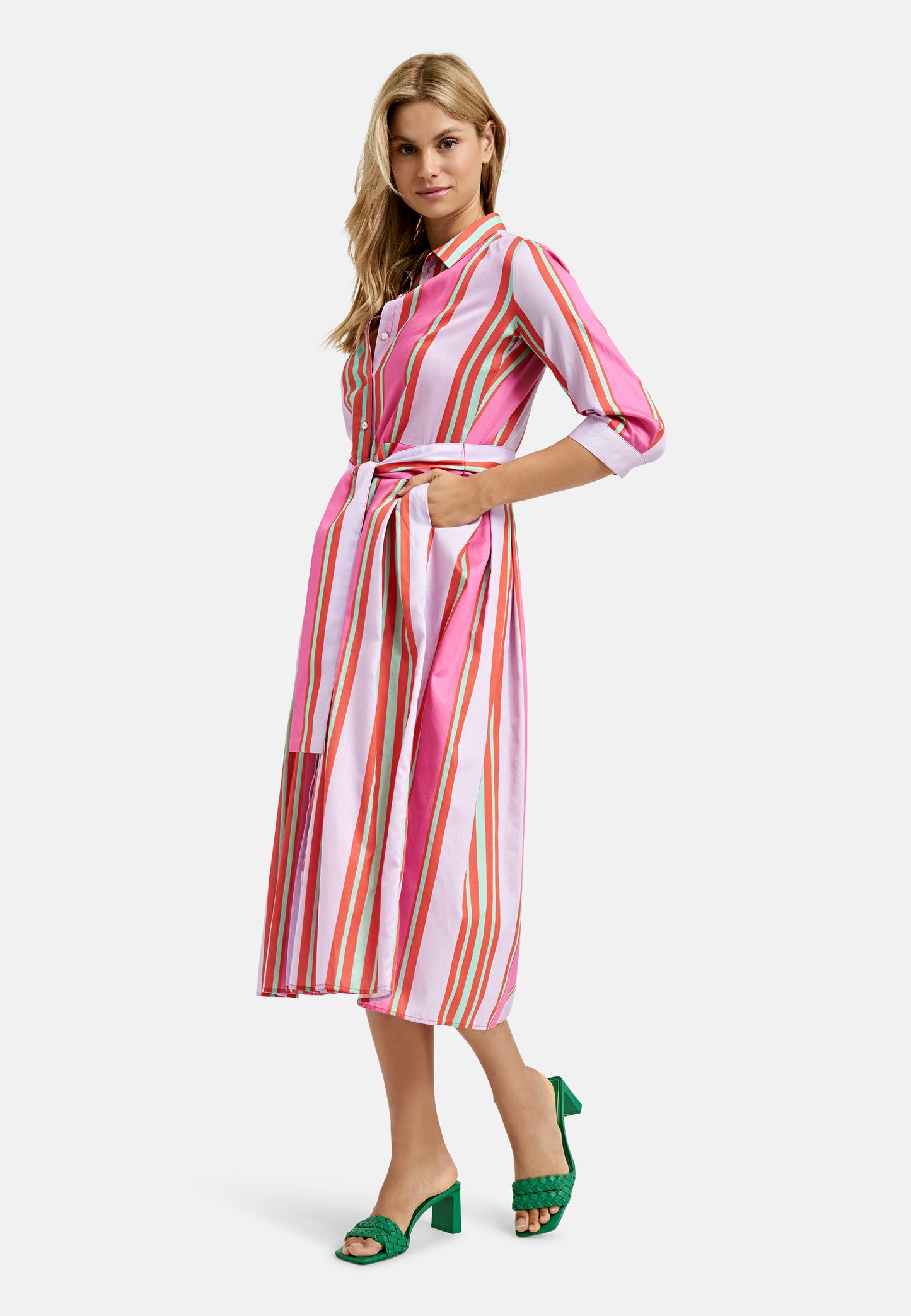 Dress with collar, placket, 3/4 sleeves, wide skirt and belt