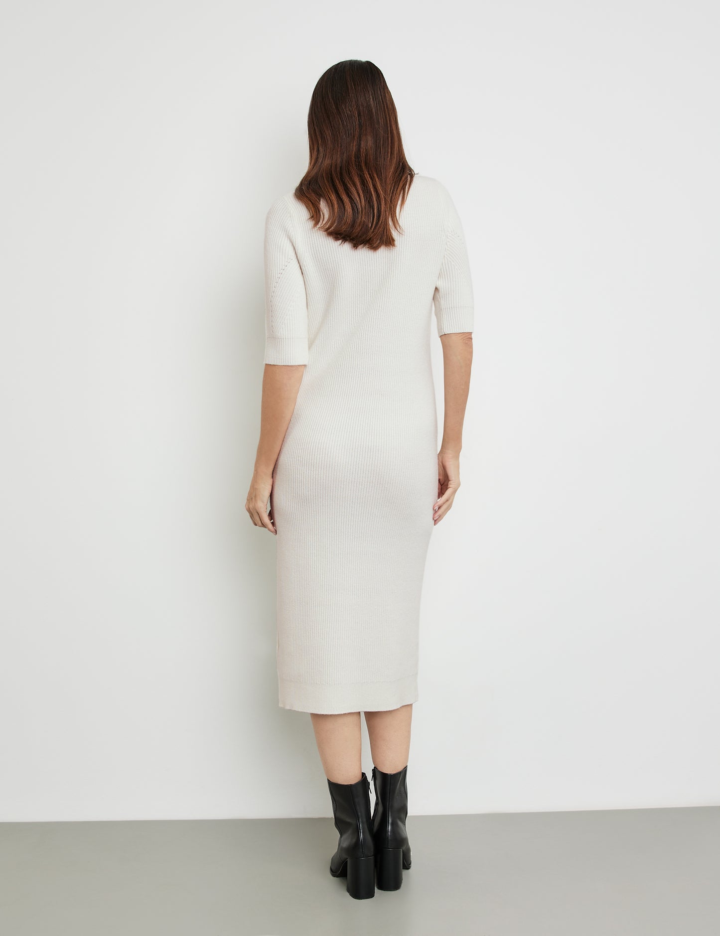 Bequemes Strickkleid mit Turtleneck
