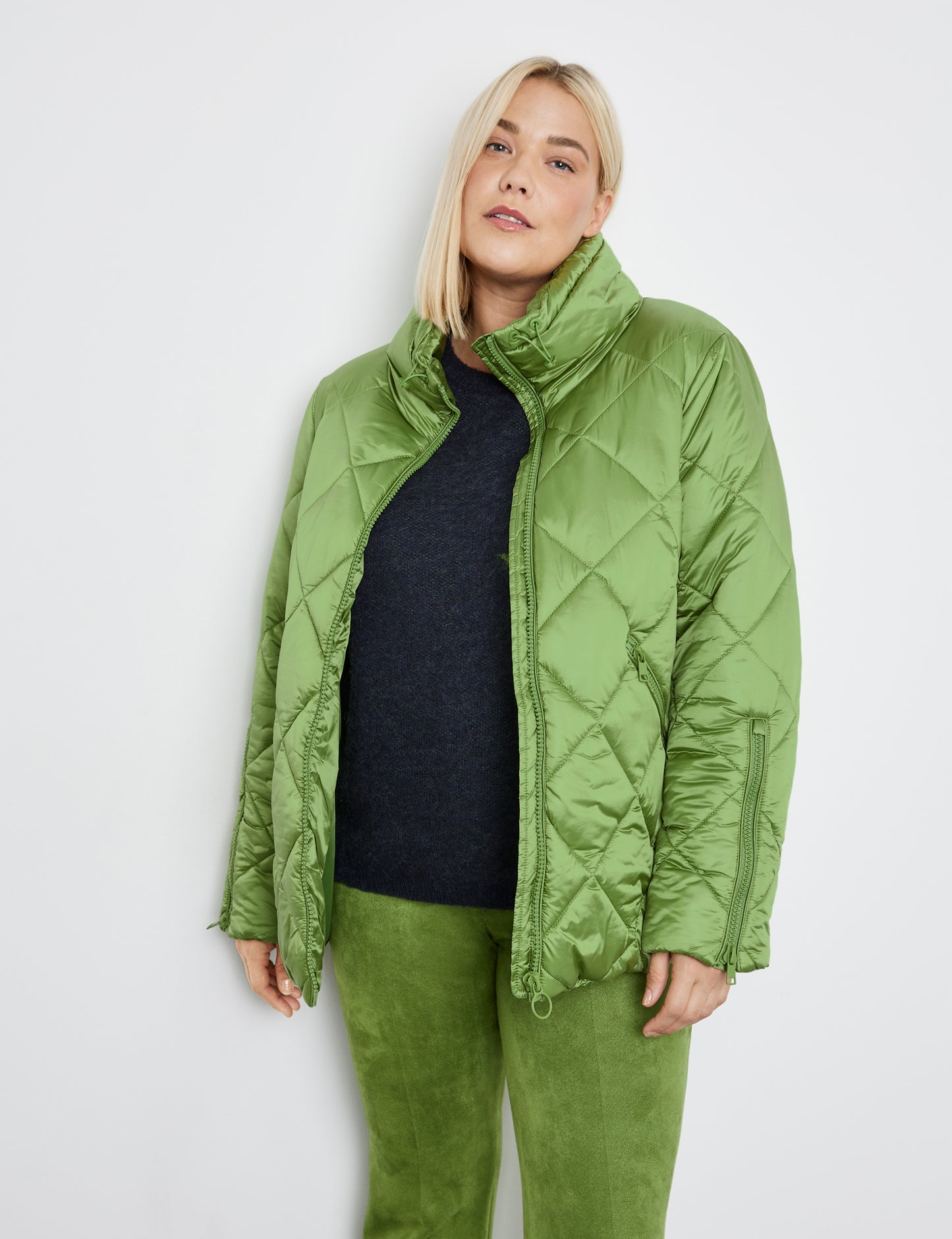 Steppjacke mit Glanz-Optik