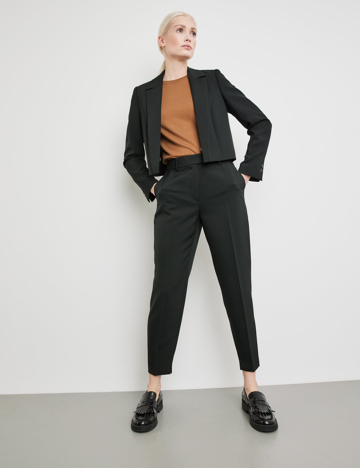 Boleroblazer aus feiner Stretch-Qualität