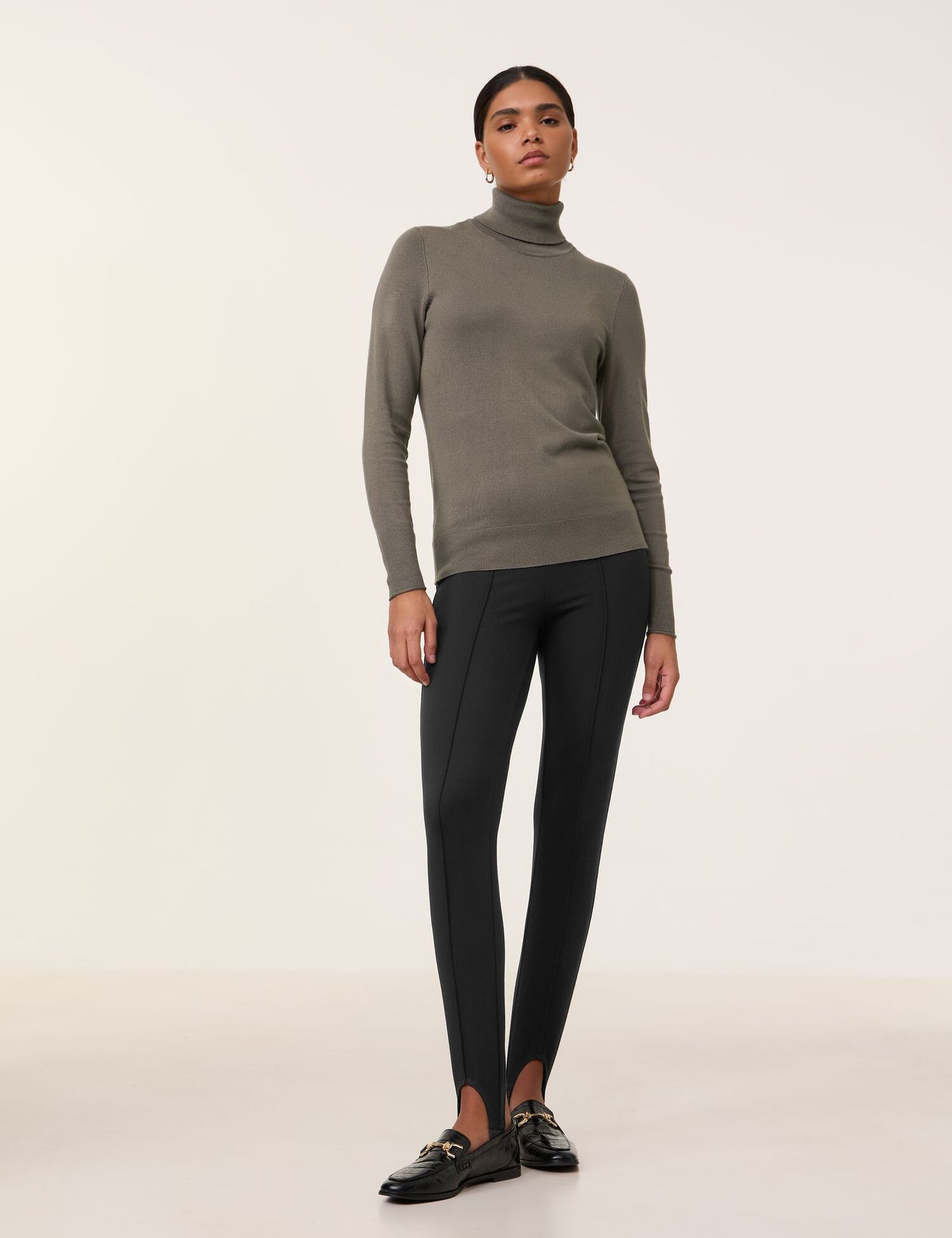 Basic Pullover mit Rollkragen