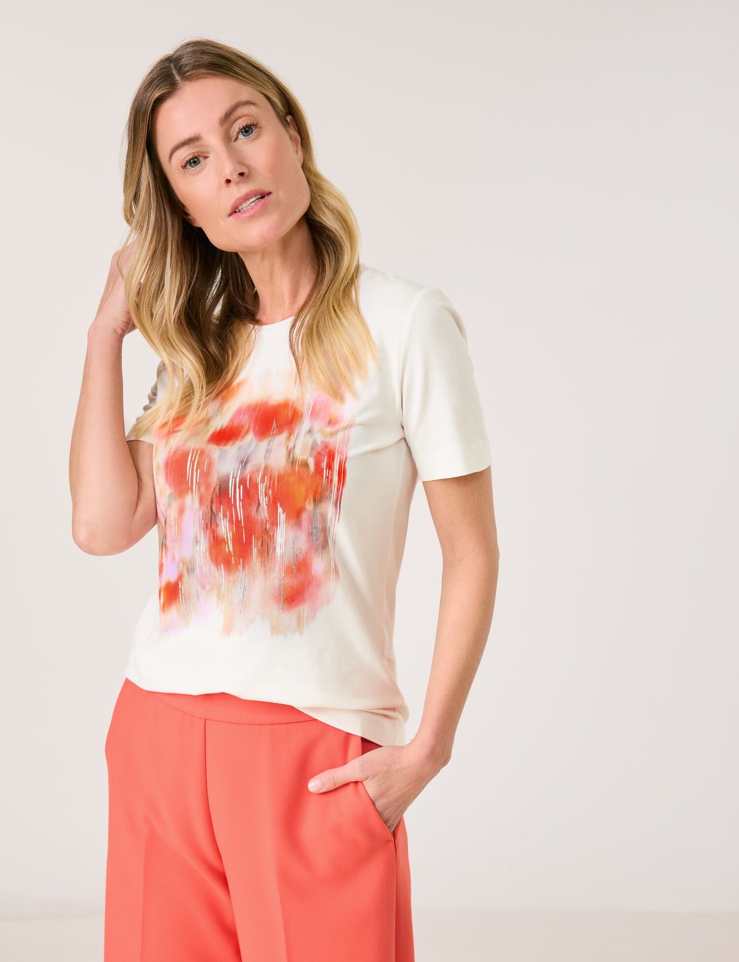 T-Shirt mit abstraktem Frontprint
