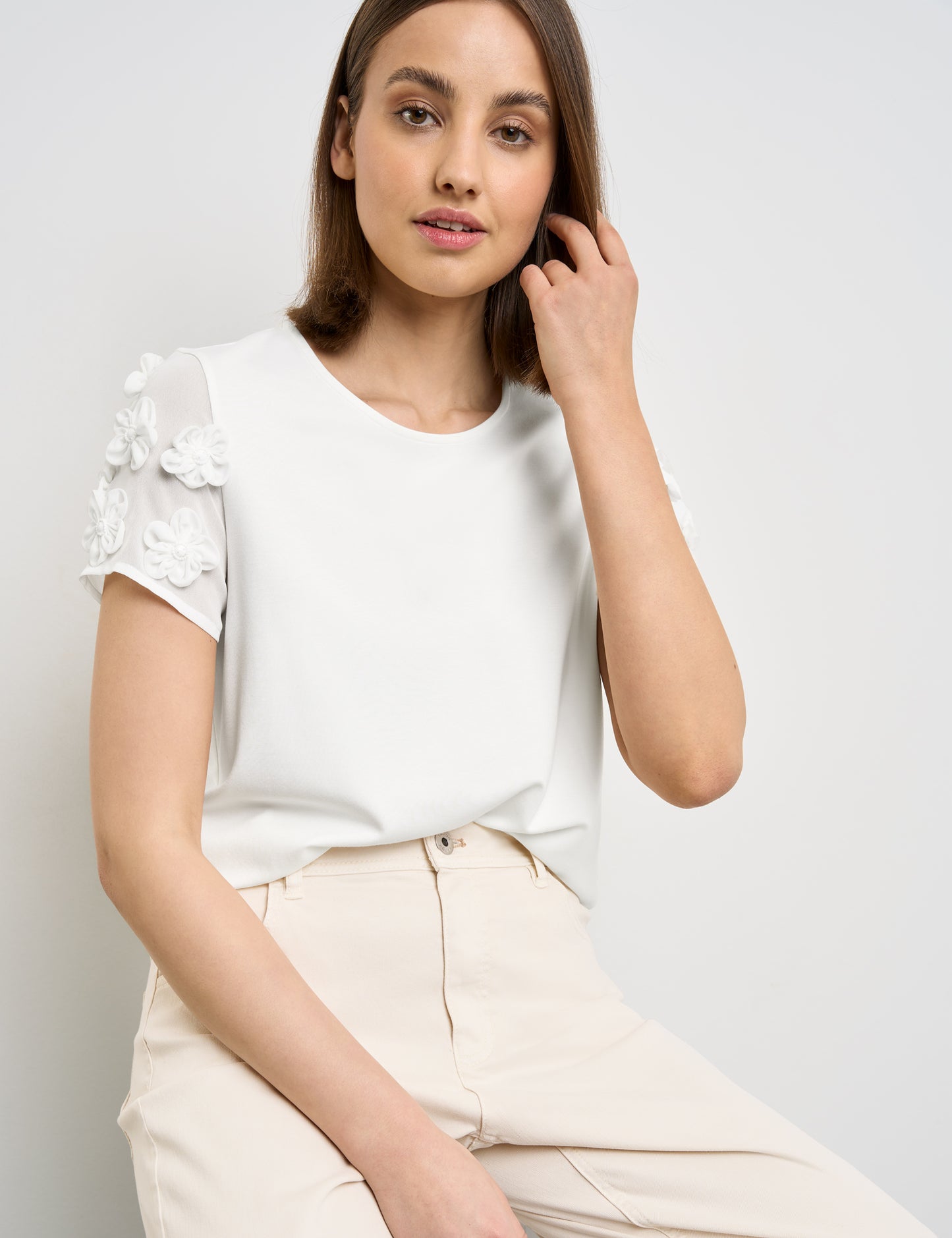 T-Shirt mit Blüten-Dekor