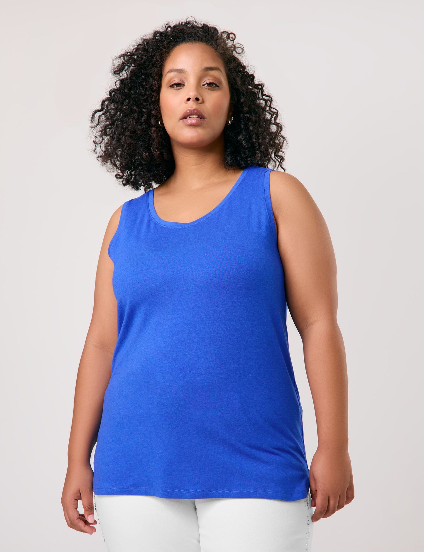 Softes Basic Top mit Seitenschlitzen