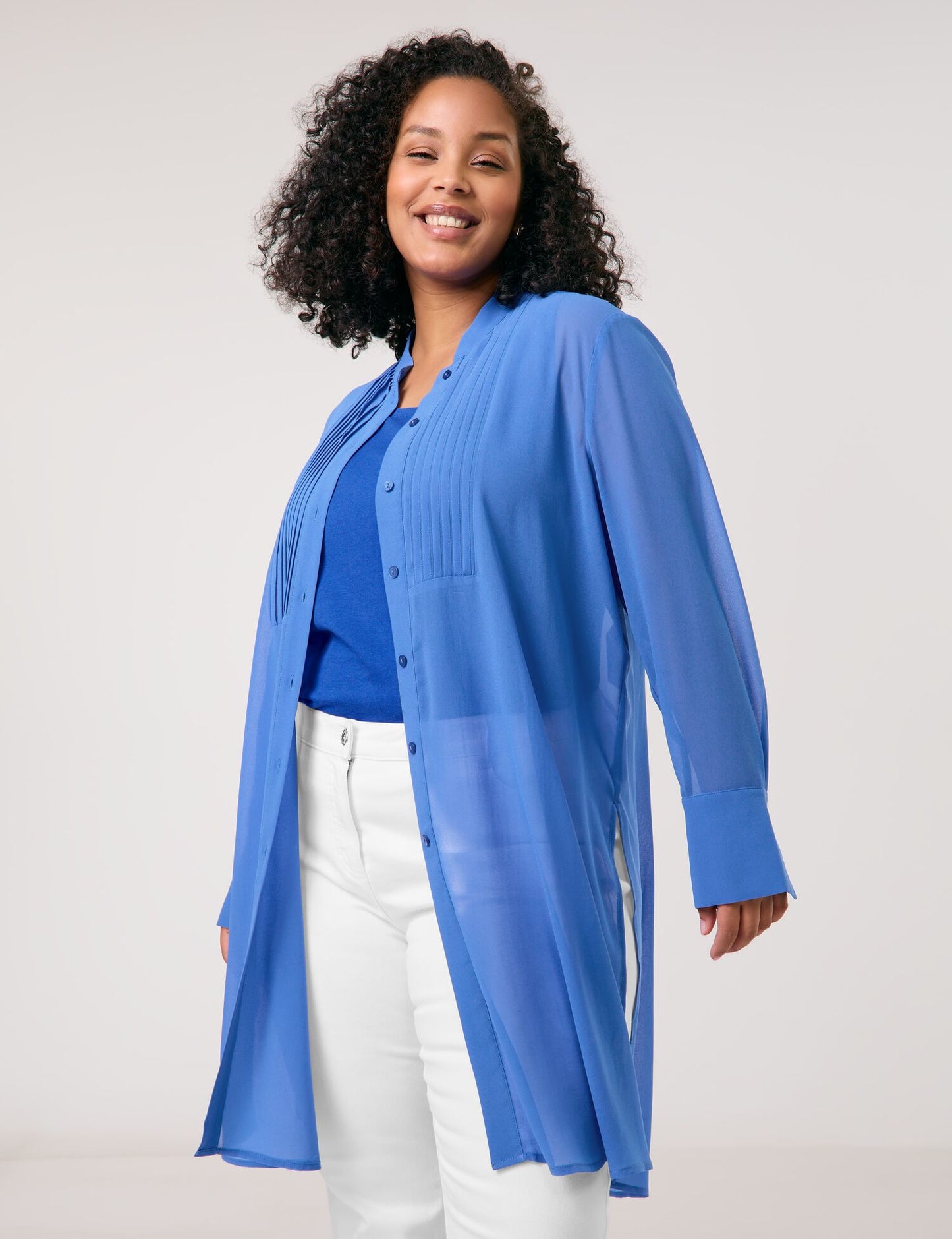 Semitransparente Longbluse aus Chiffon