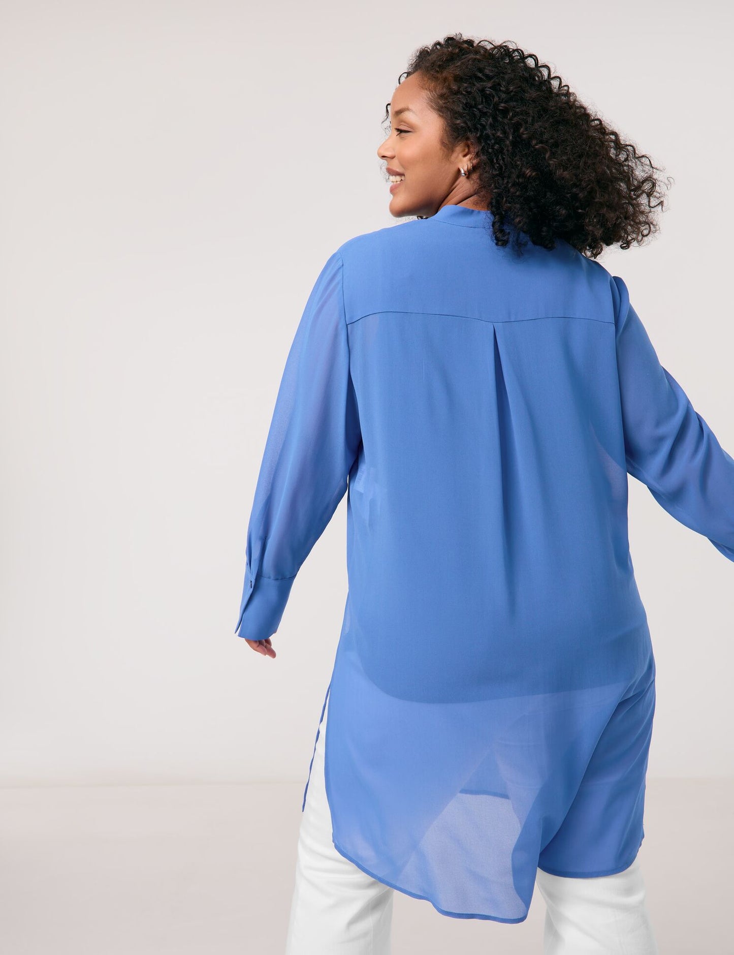 Semitransparente Longbluse aus Chiffon
