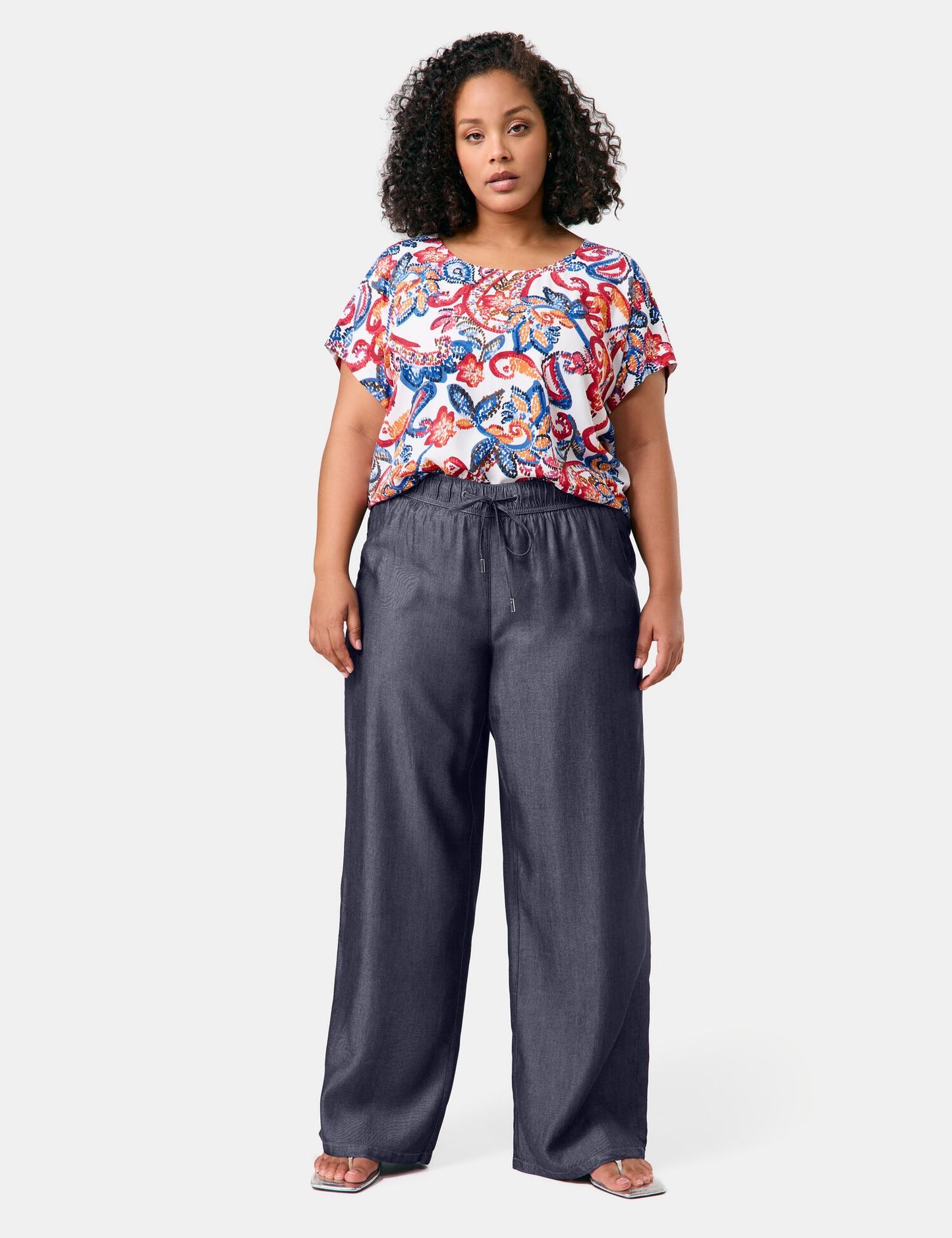 Fließende, weite Hose mit Denim-Optik Carlotta