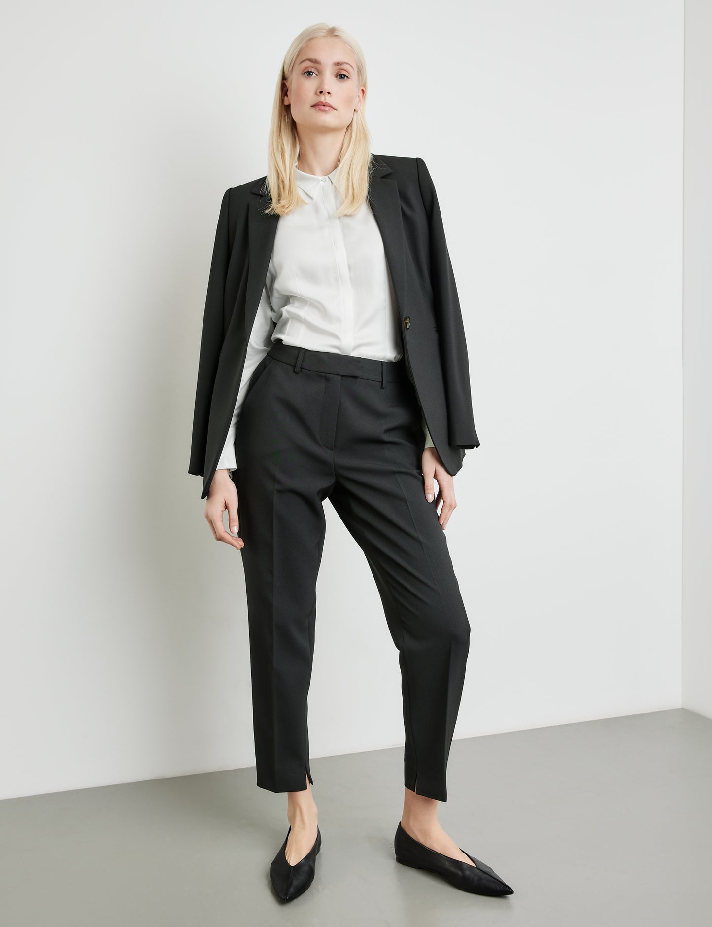 7/8 Hose mit Bügelfalten Tailored Fit