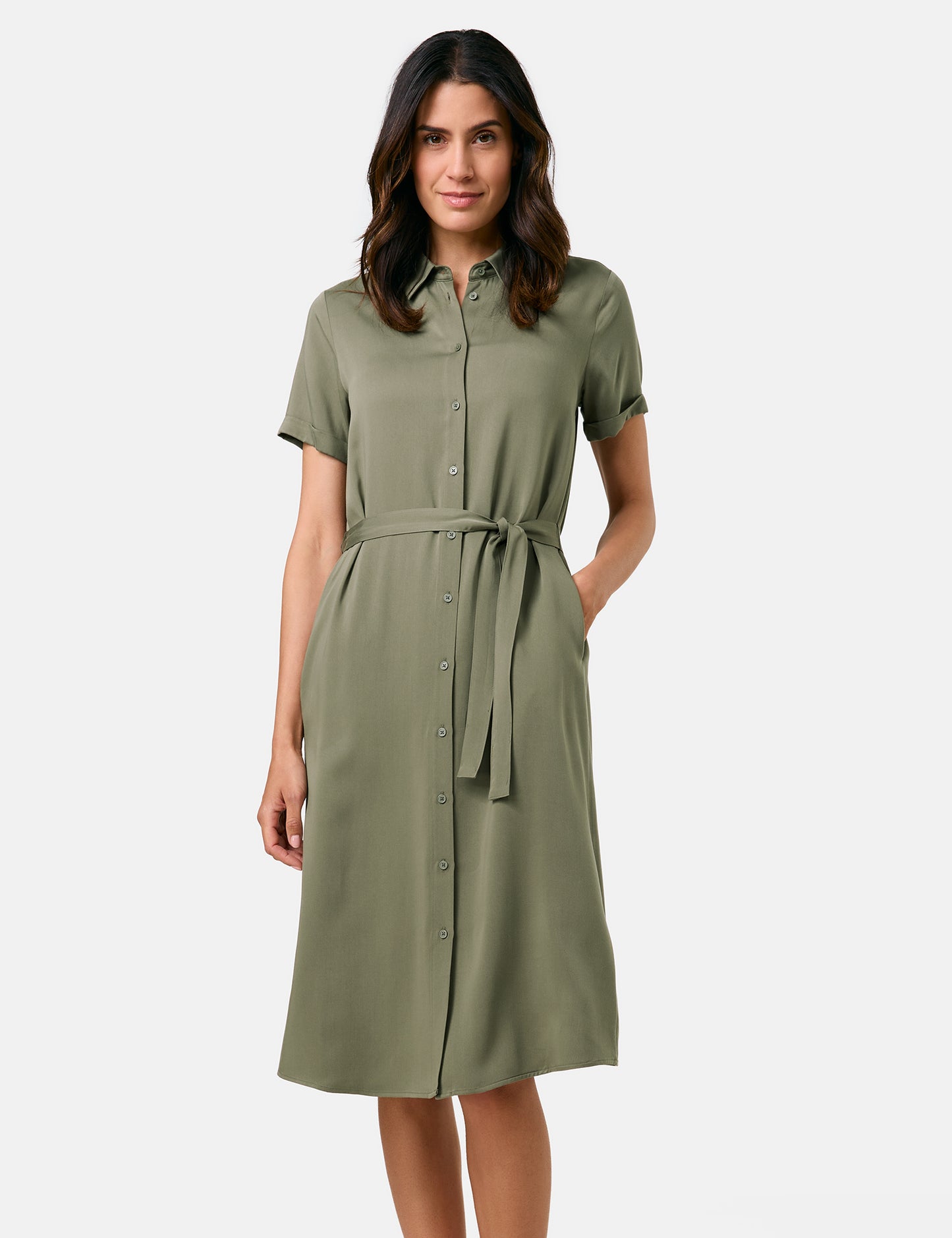 Fließendes Blusenkleid mit Taillenband