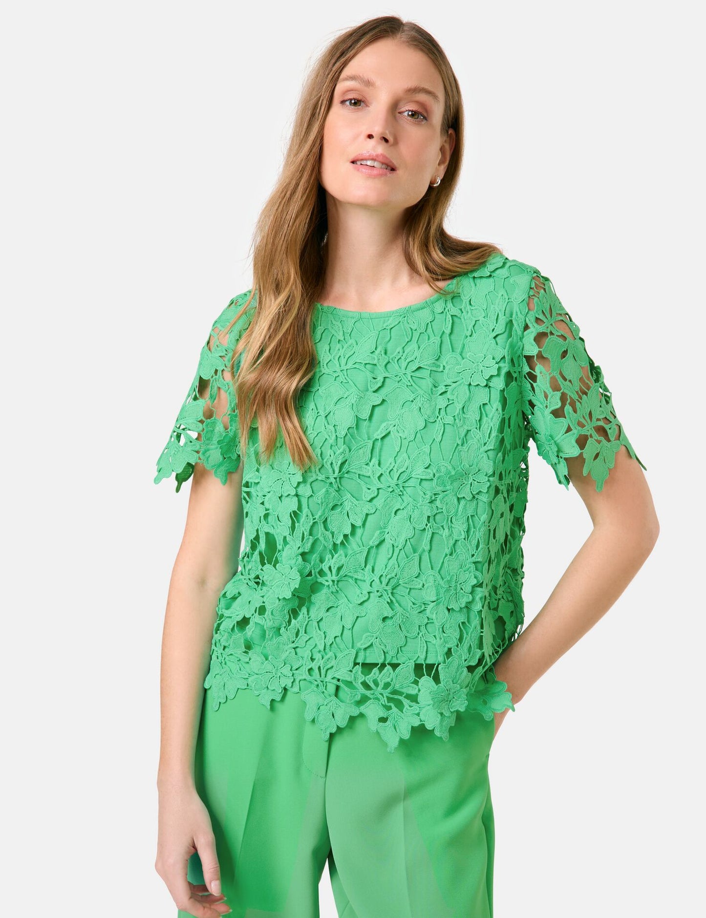 Blusenshirt aus Spitze