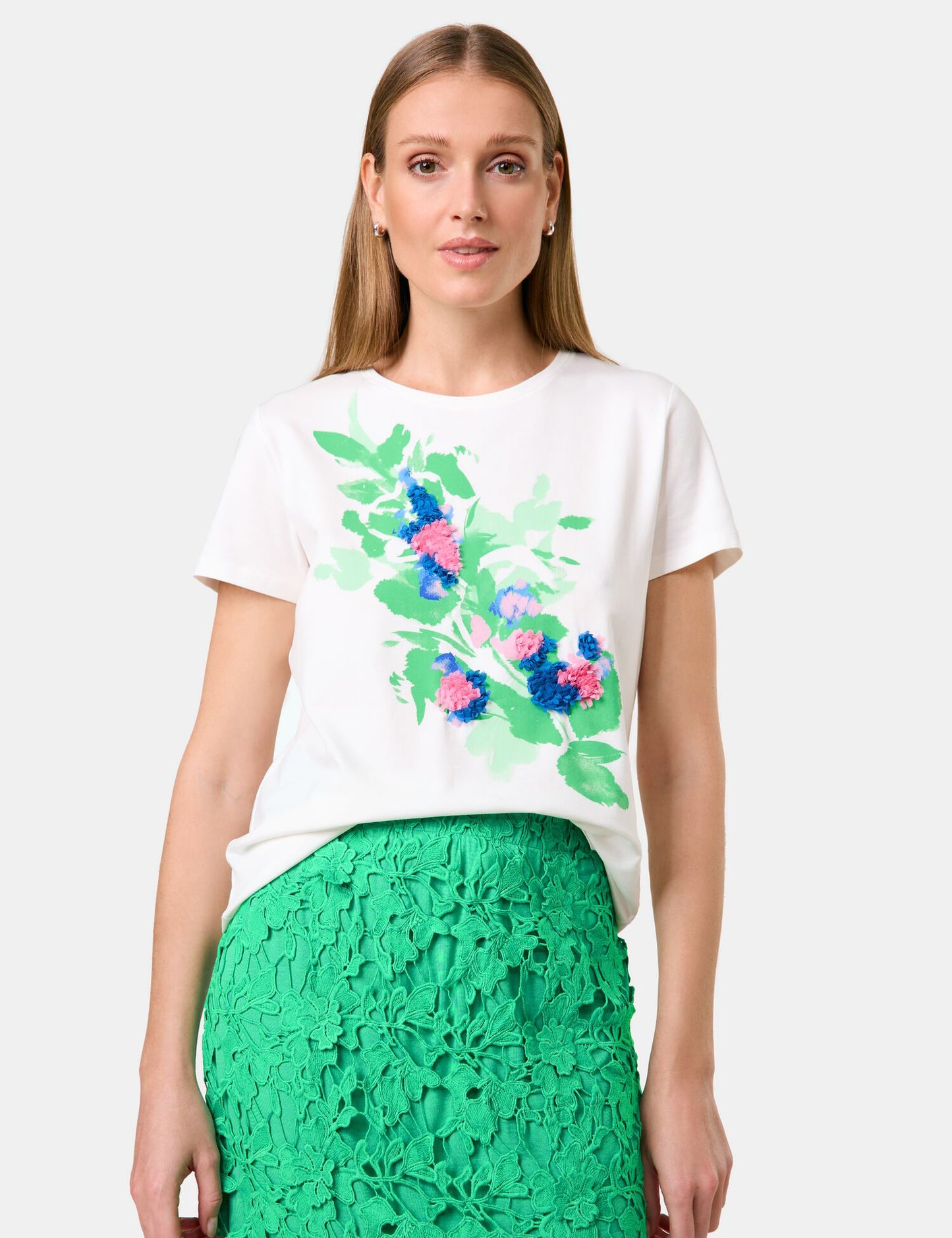 T-Shirt mit Blüten-Applikation