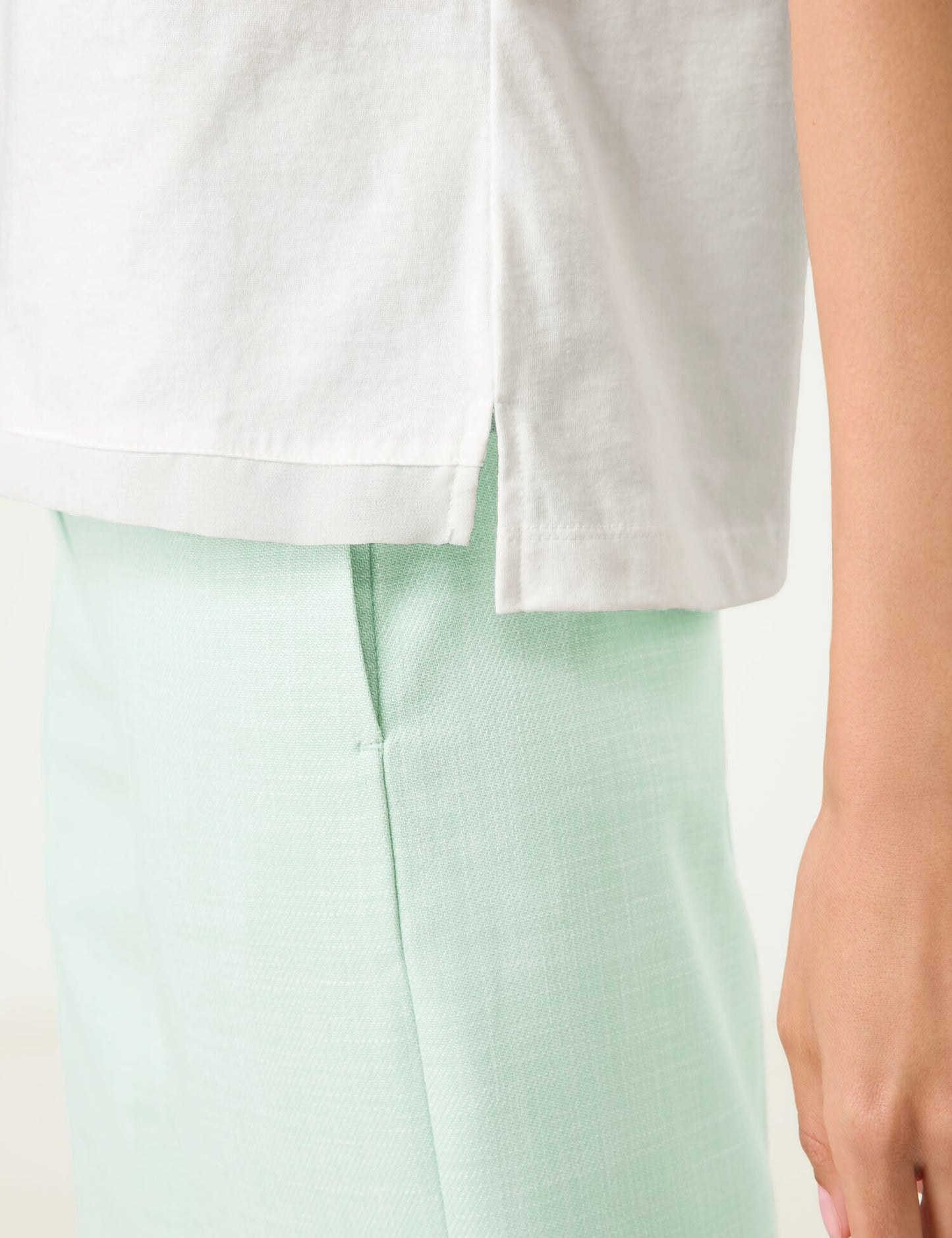 Halbarmshirt mit Frontprint aus Chiffon