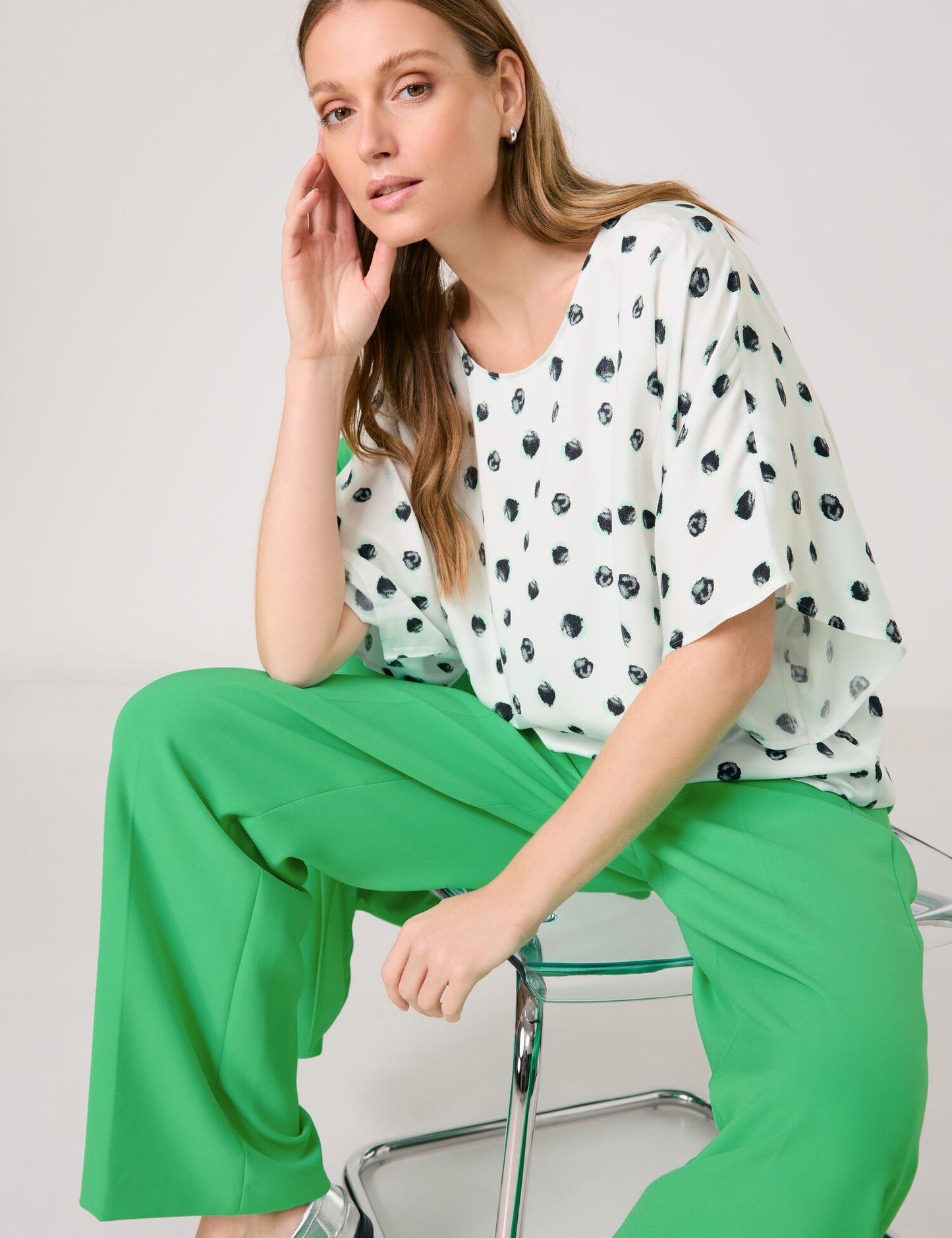 Oversize Bluse mit halben Fledermausärmeln