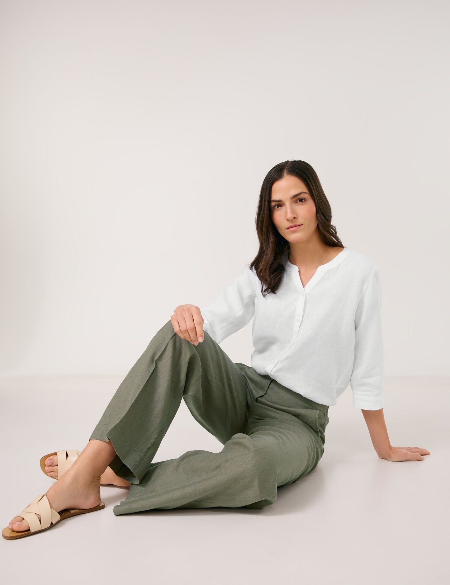 Weite Leinenhose mit Dehnbund