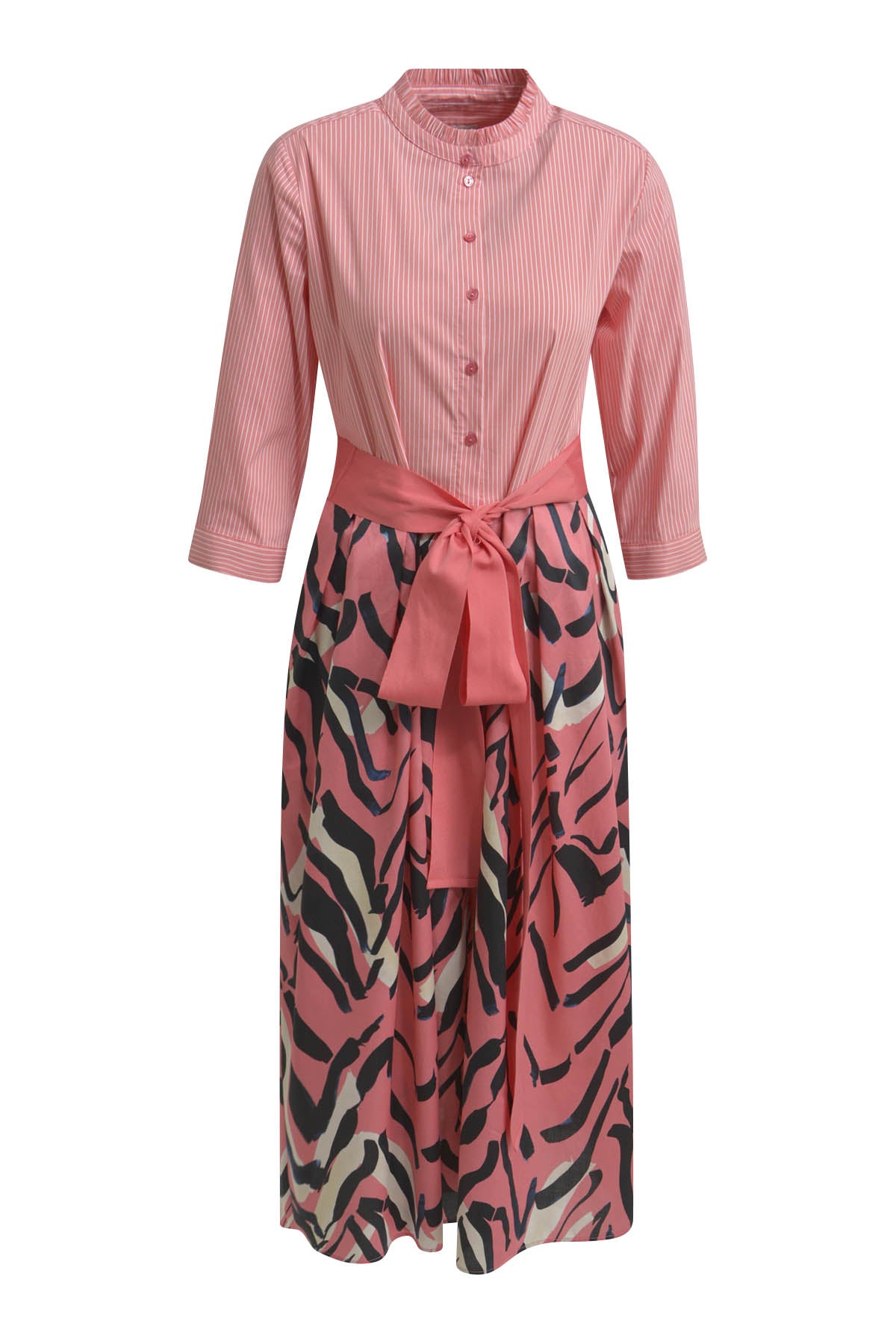 Dress w frill collar, placket, 3/4 sleeve, wde skirt