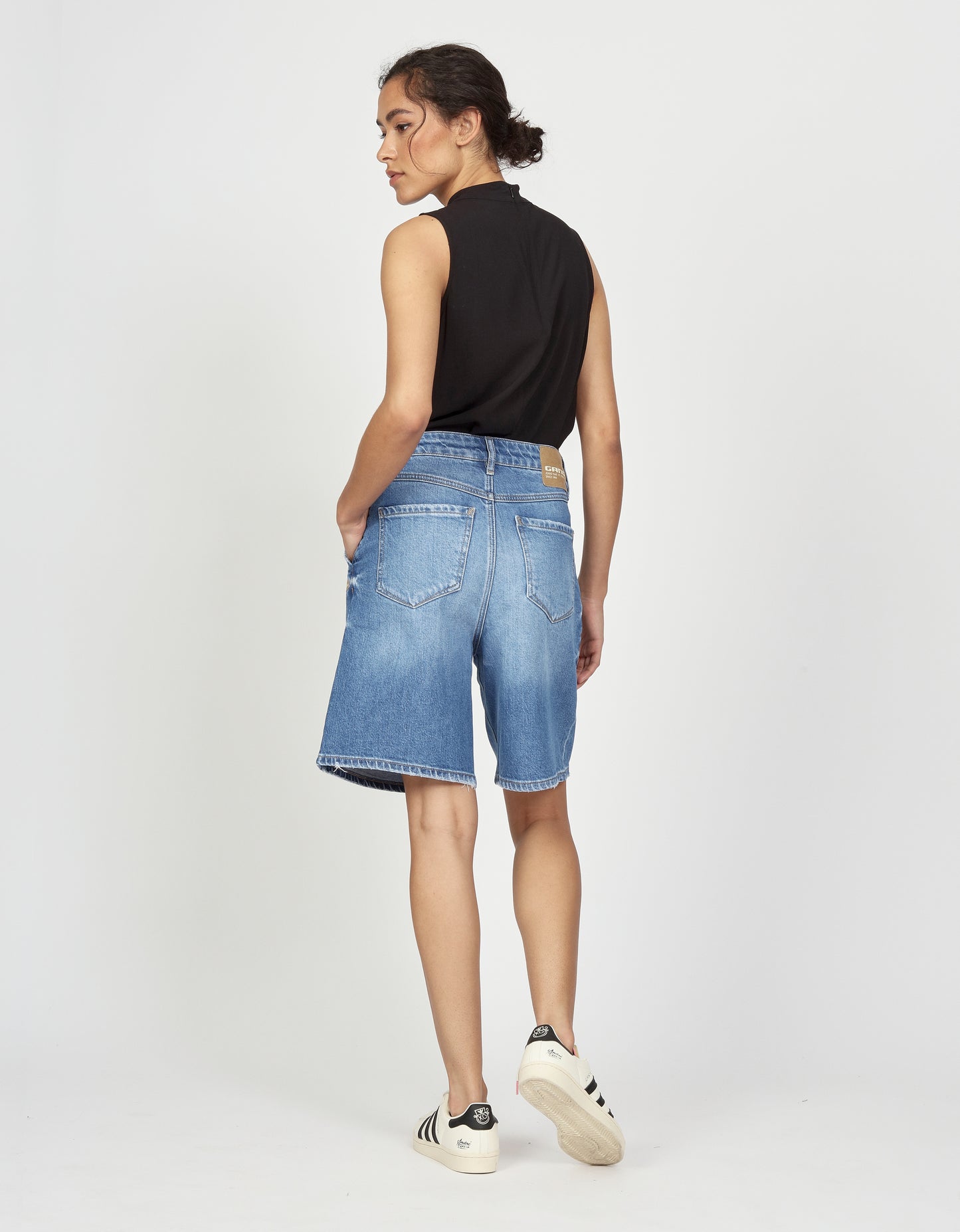 94WANDA BERMUDA - wide fit