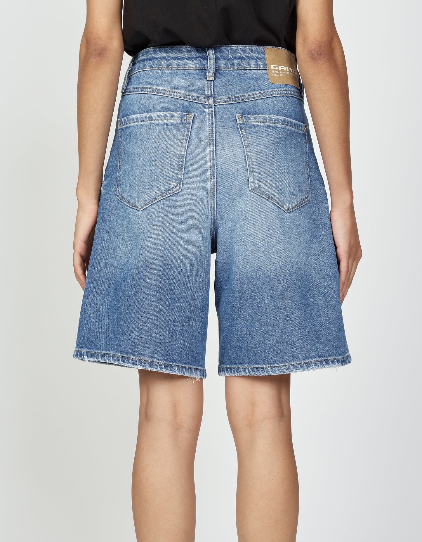 94WANDA BERMUDA - wide fit