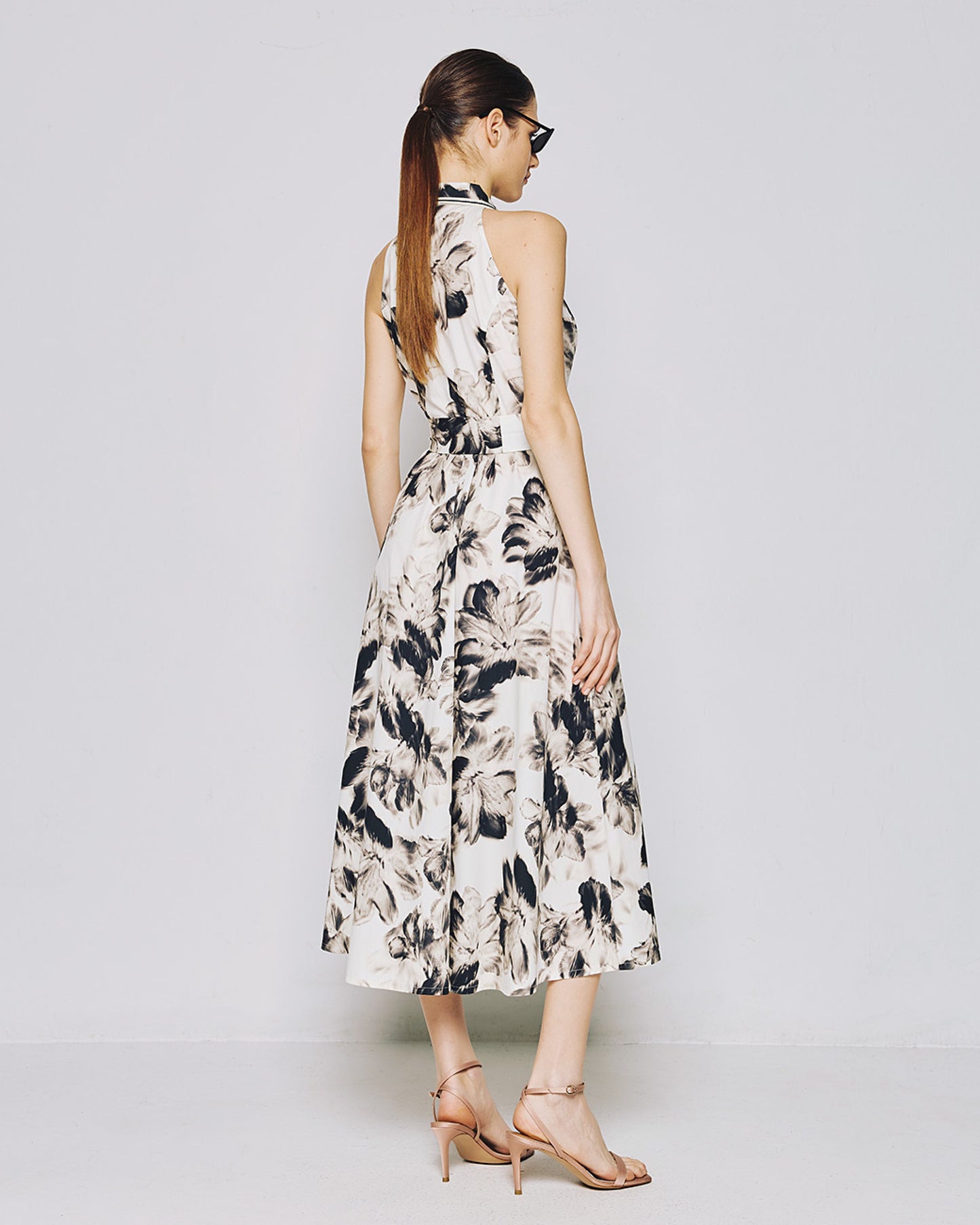Floral flared dress with a belt