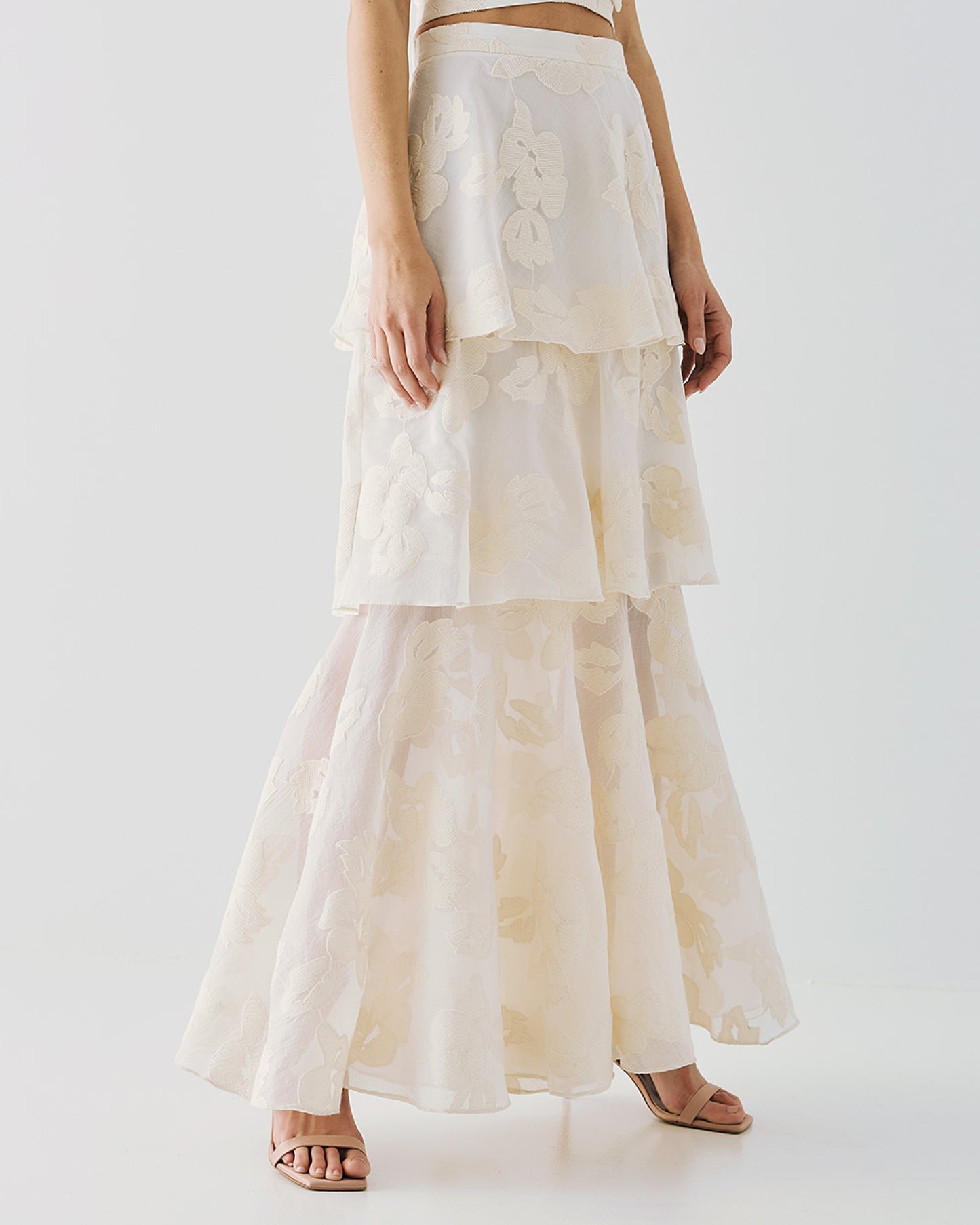 Maxi dress with ruffles