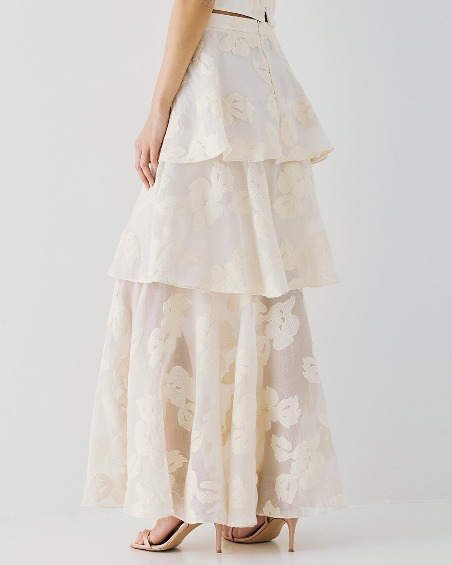 Maxi dress with ruffles