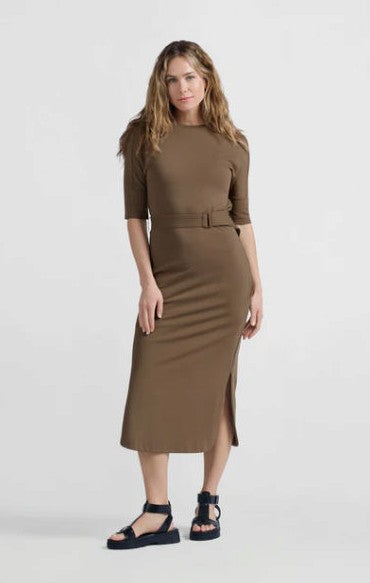 Jerseykleid mit Gürtel