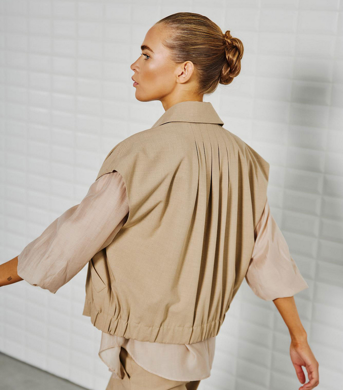 WBLVALENTINA TAILORED VEST