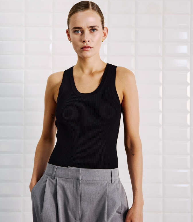 WBLLEWIS TANK TOP