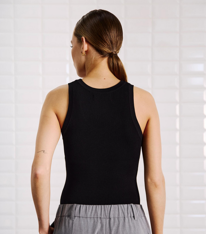 WBLLEWIS TANK TOP