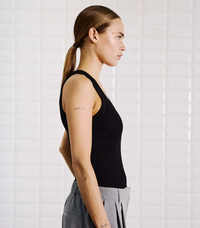 WBLLEWIS TANK TOP