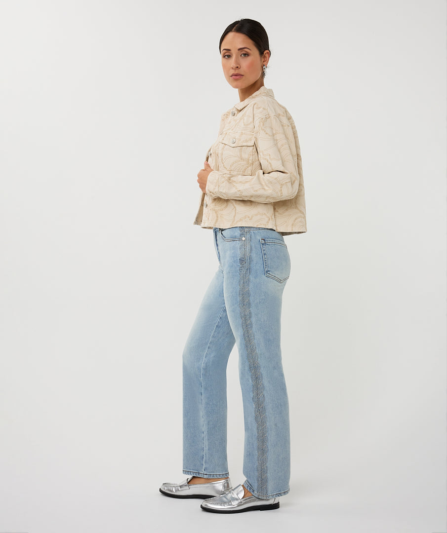 Jacket 3D embroidery