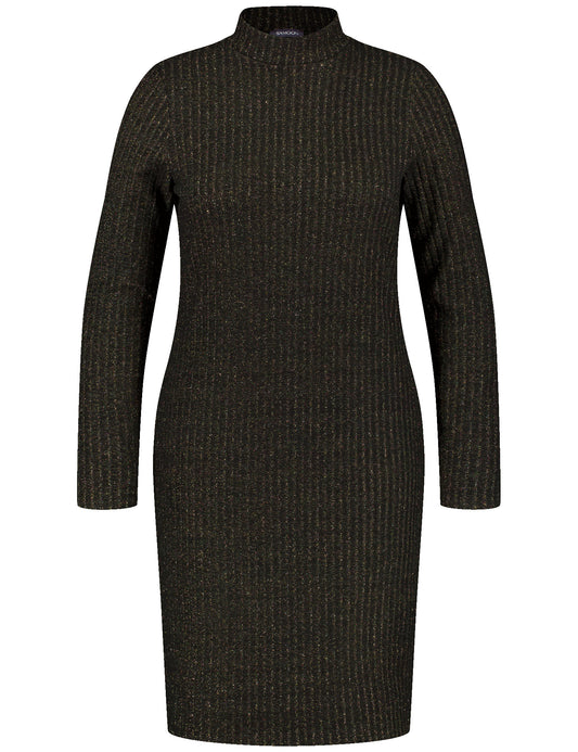 Geripptes Kleid mit Glitzer-Effekt