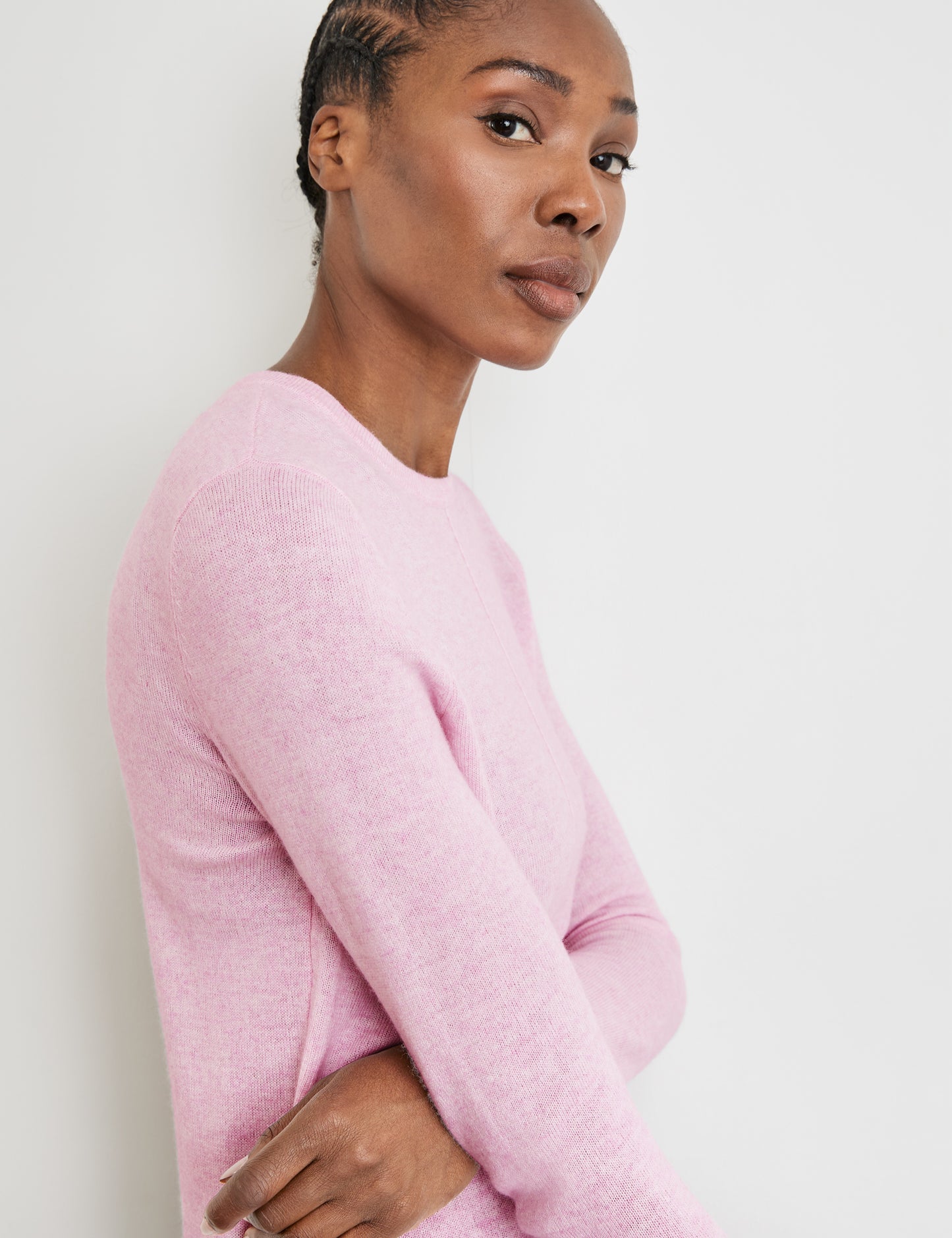 Langarmpullover mit Längsbiese und Kaschmiranteil
