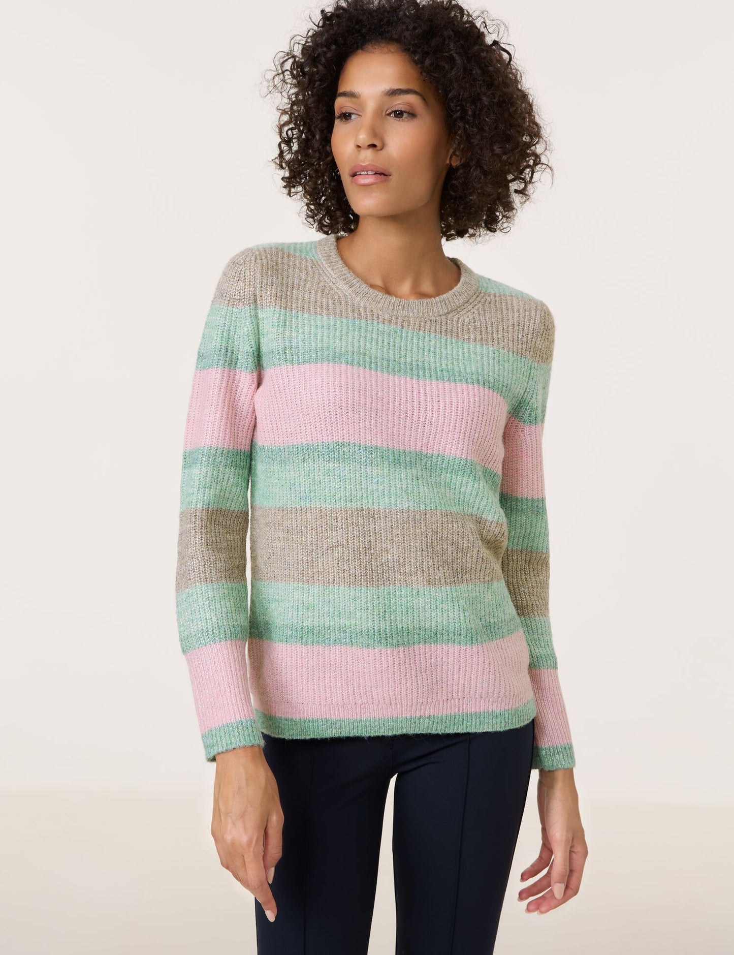 Strickpullover mit Blockstreifen