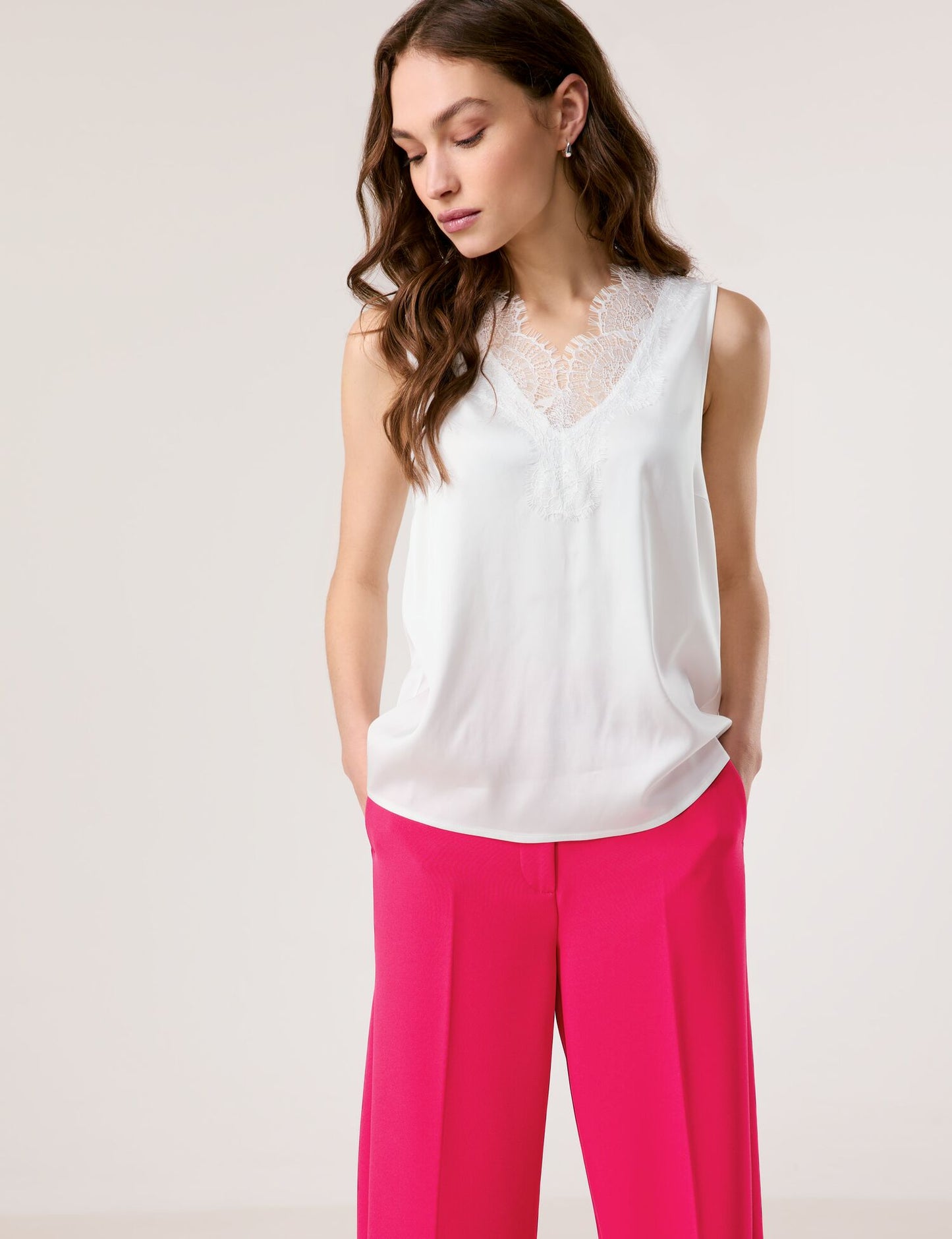 Satin-Top mit Spitze