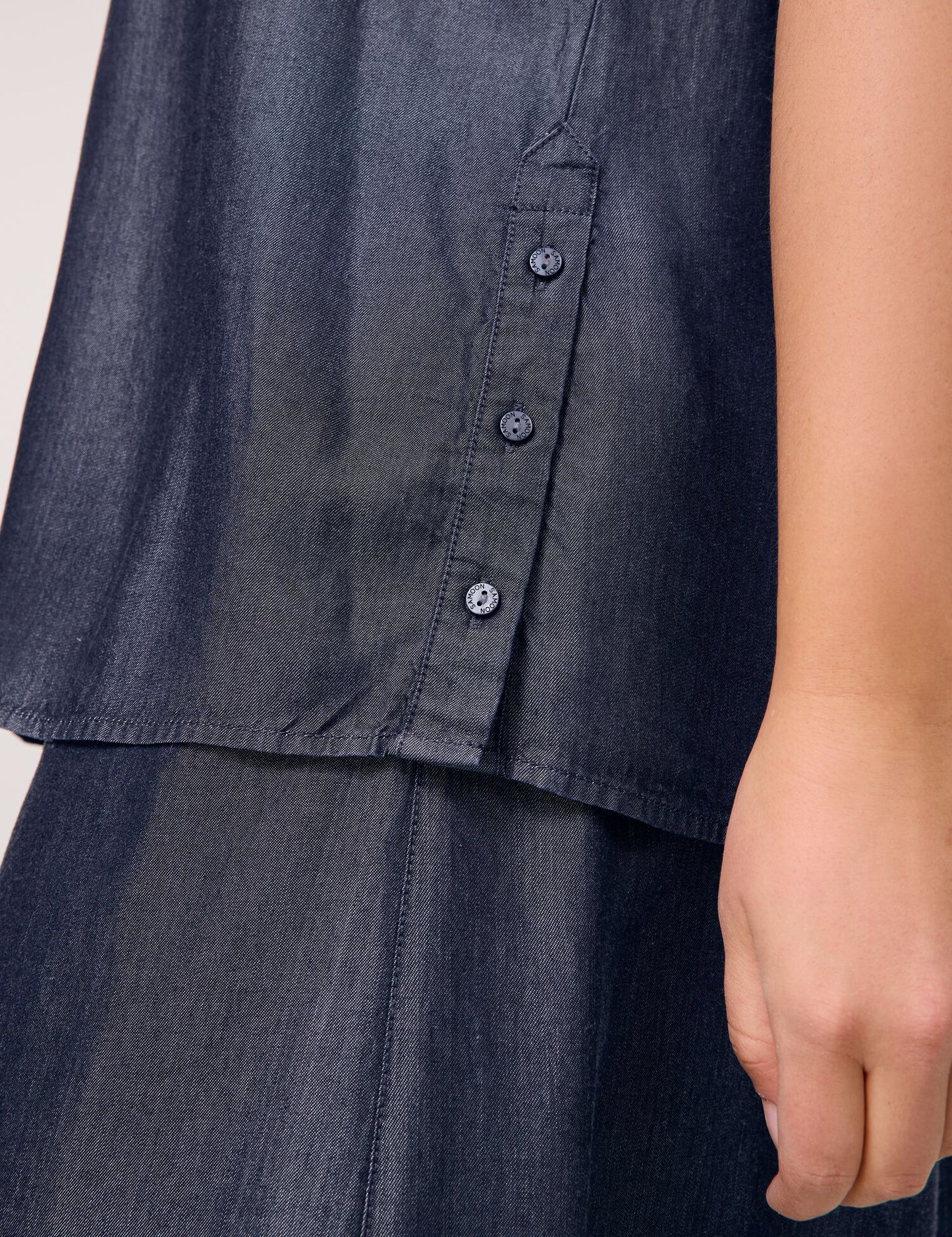 Kurzarmbluse im Jeans-Look