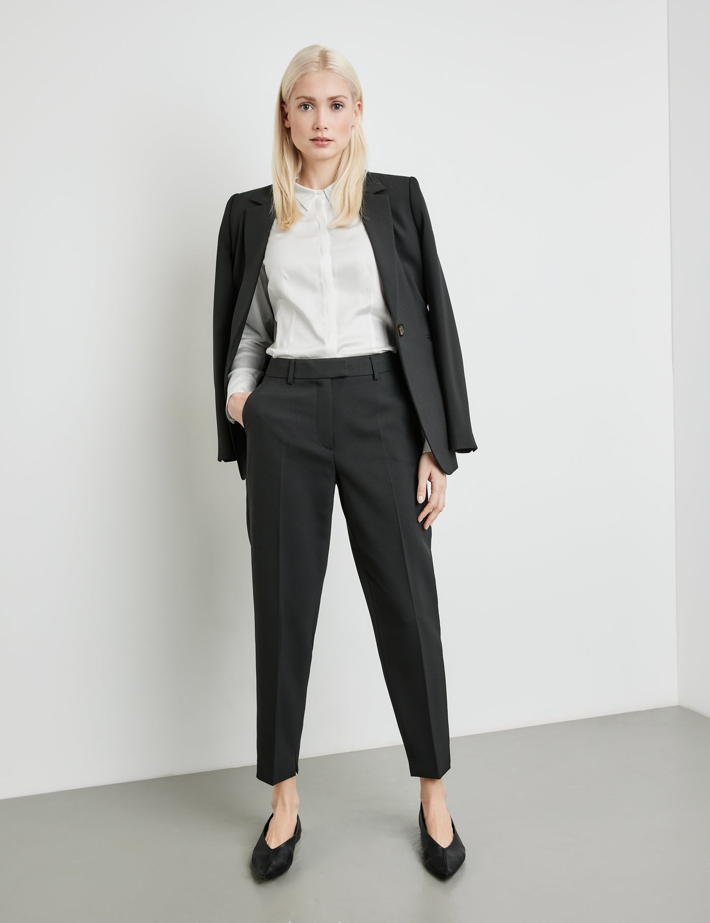 7/8 Hose mit Bügelfalten Tailored Fit