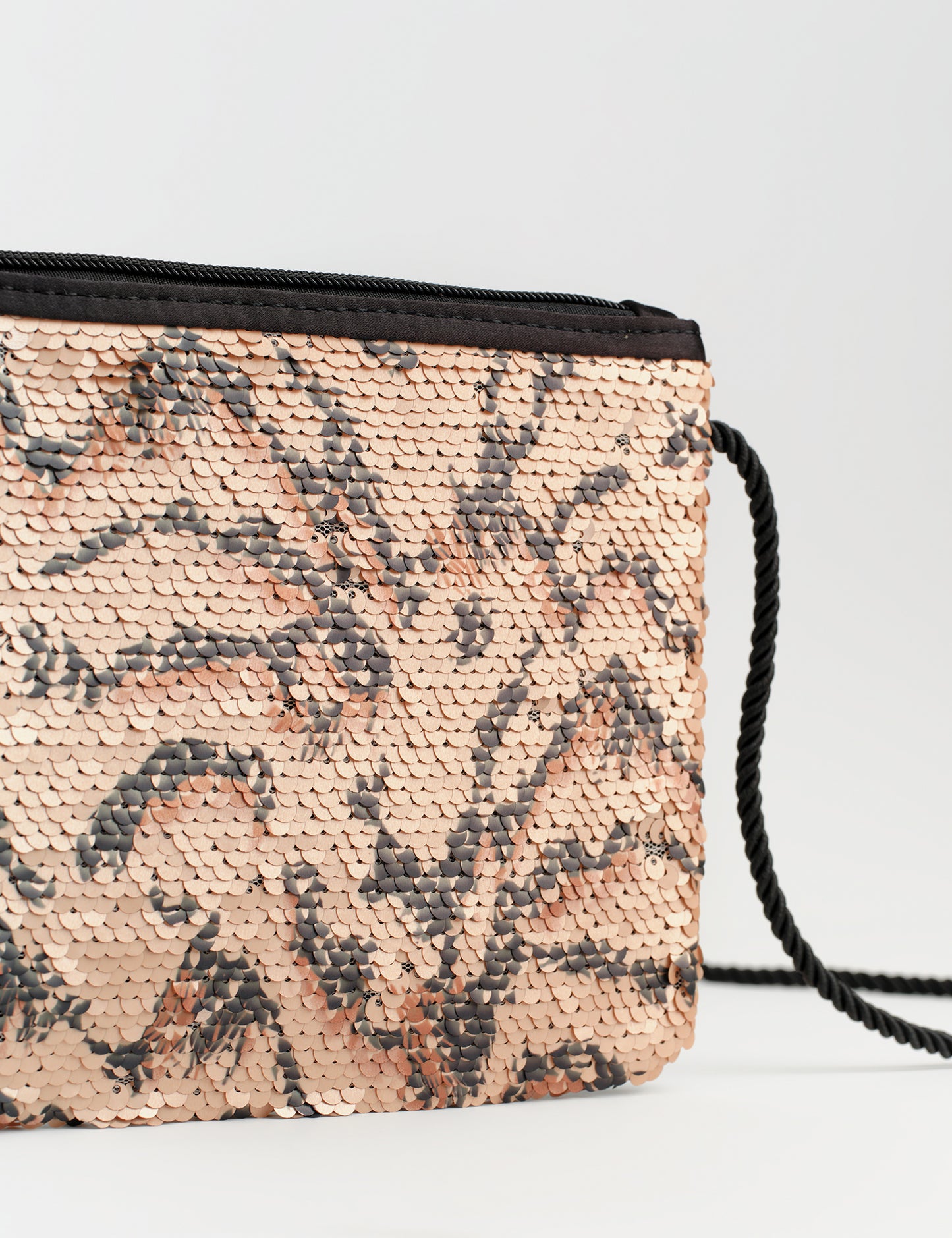 Pailletten-Clutch