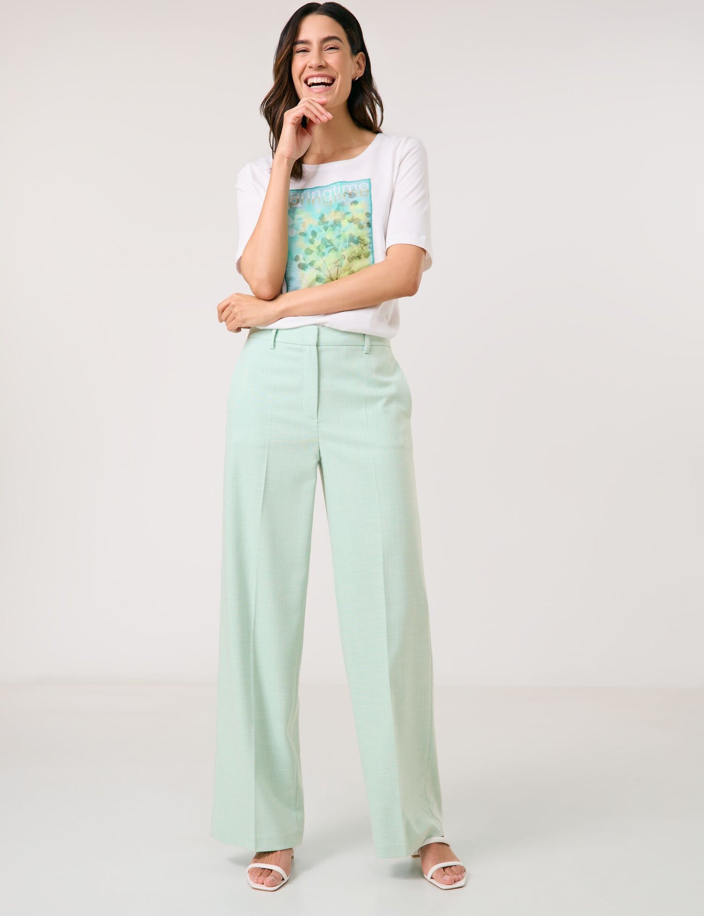 Softe Stoffhose mit weitem Bein