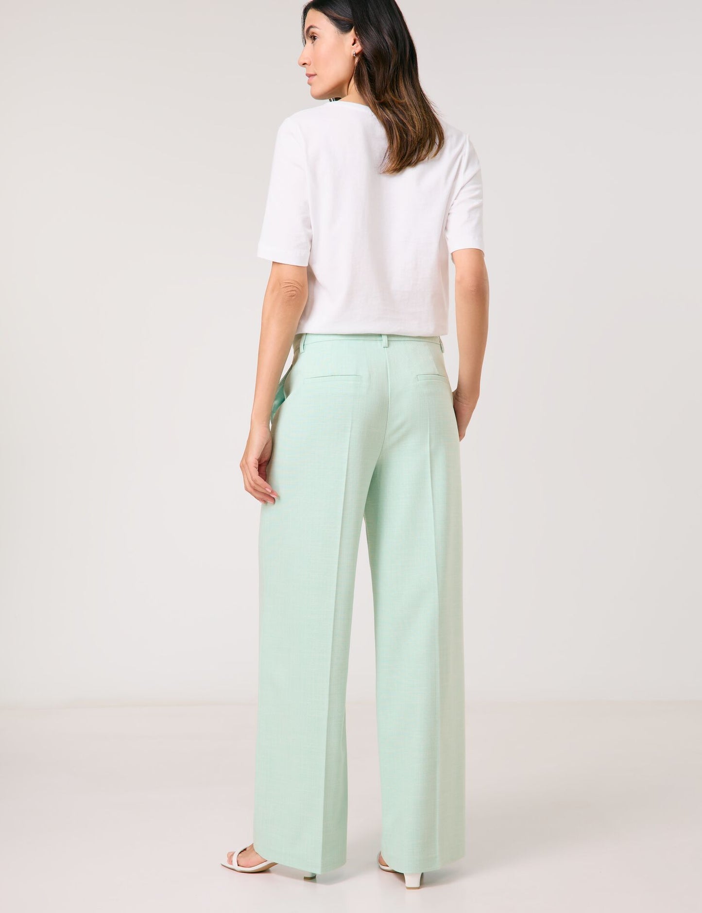 Softe Stoffhose mit weitem Bein