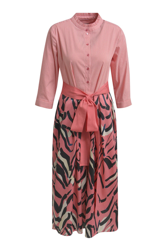 Dress w frill collar, placket, 3/4 sleeve, wde skirt