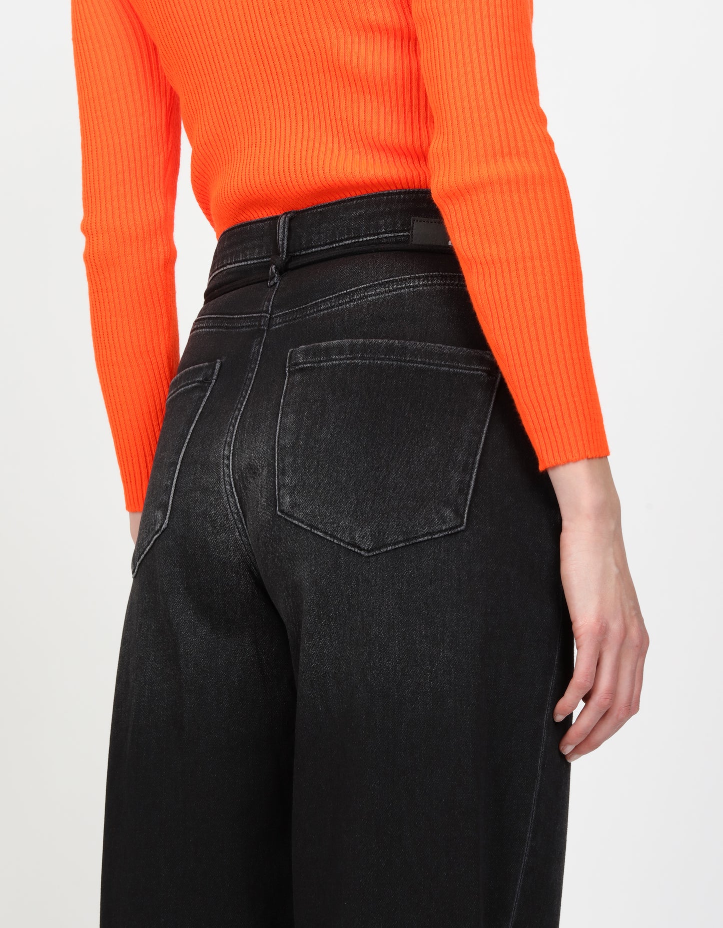 94VIA JOGGER - balloon fit