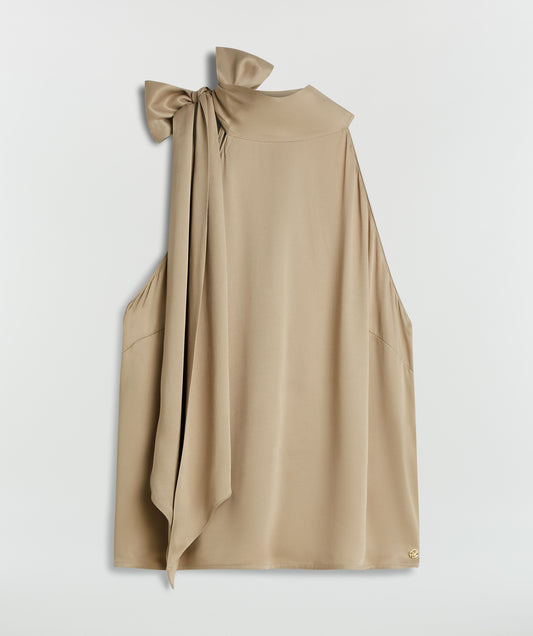 YANIEK Loose Fit Top in Satin-Optik