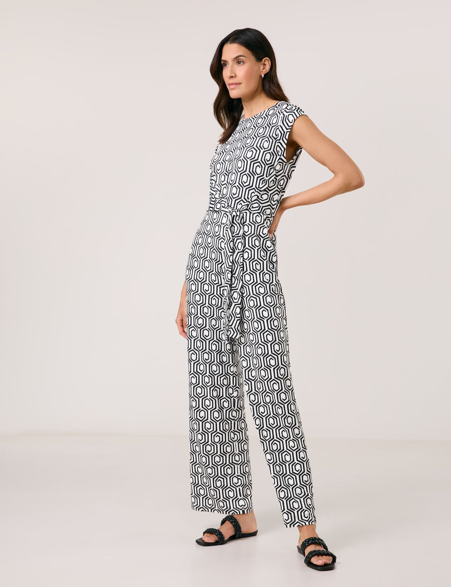 Fließender Jumpsuit mit Allover-Dessin