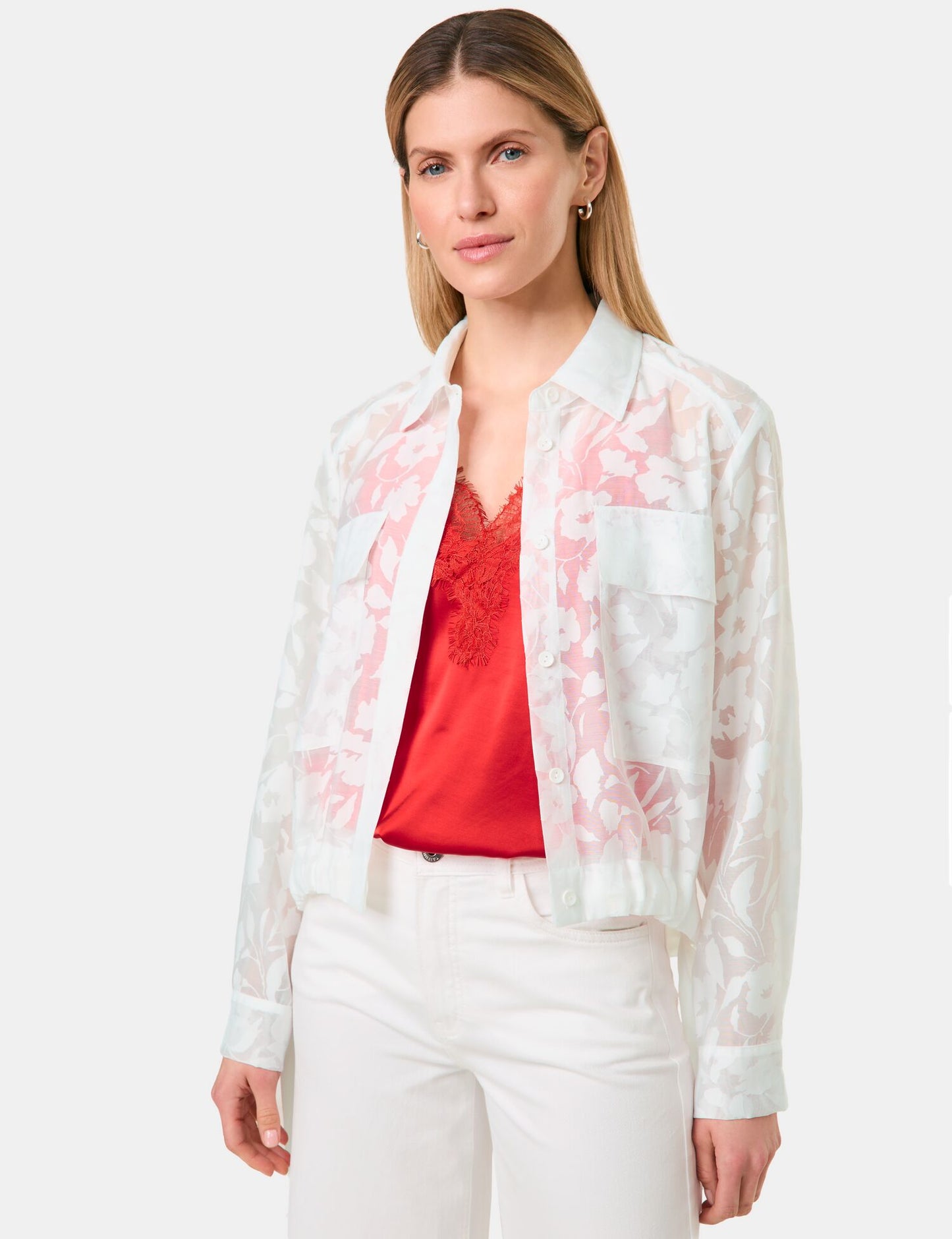 Transparente Blusenjacke mit floralem Muster