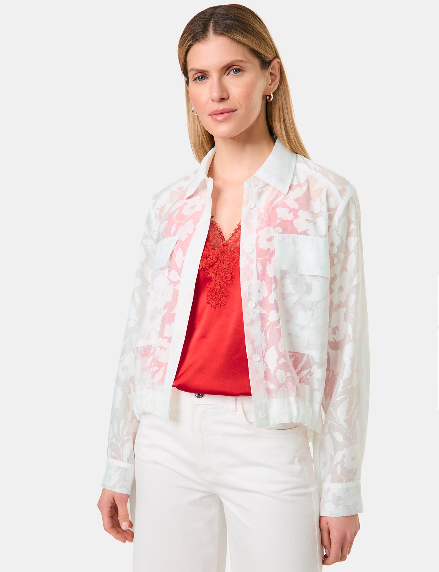 Transparente Blusenjacke mit floralem Muster