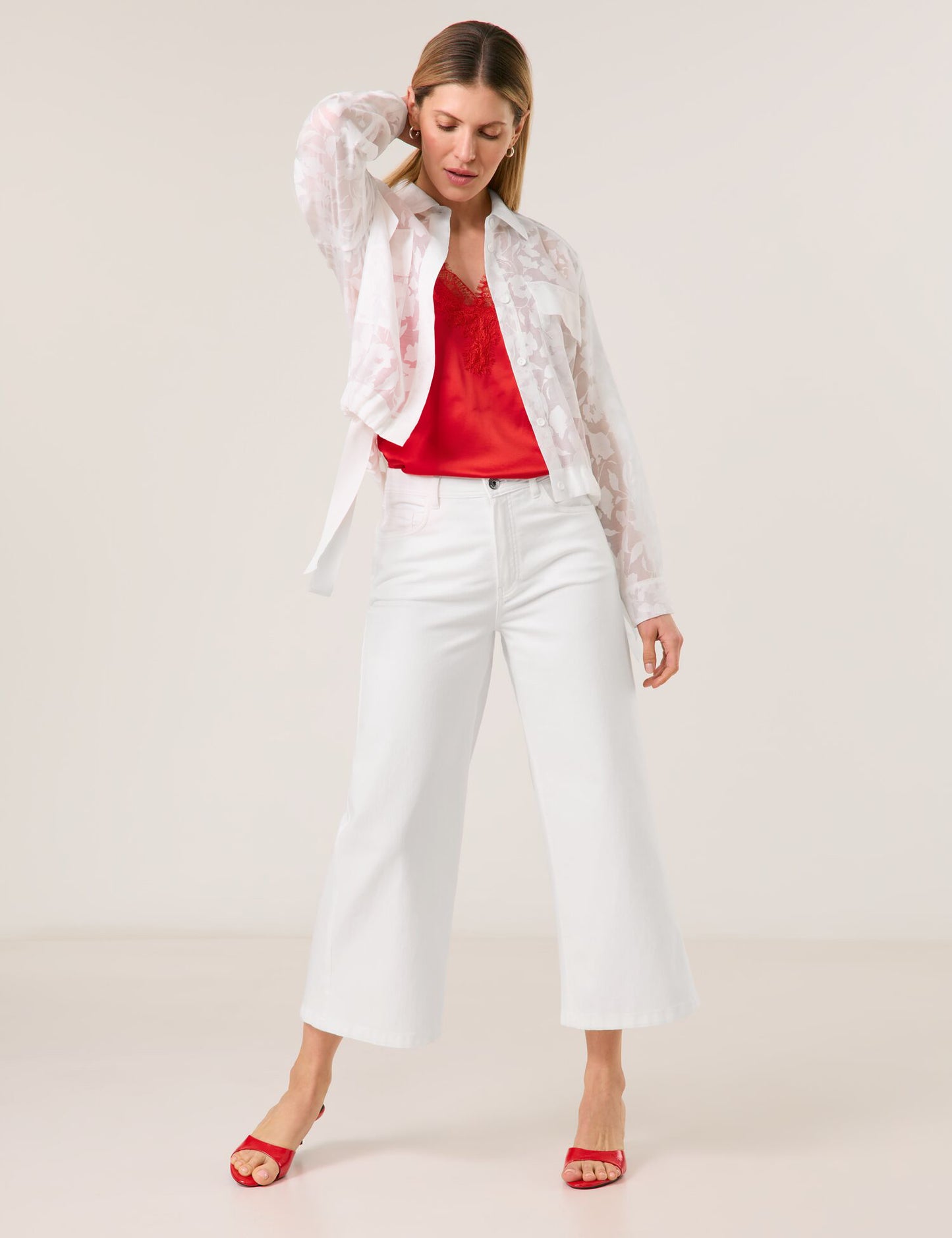 Satin-Top mit Spitze